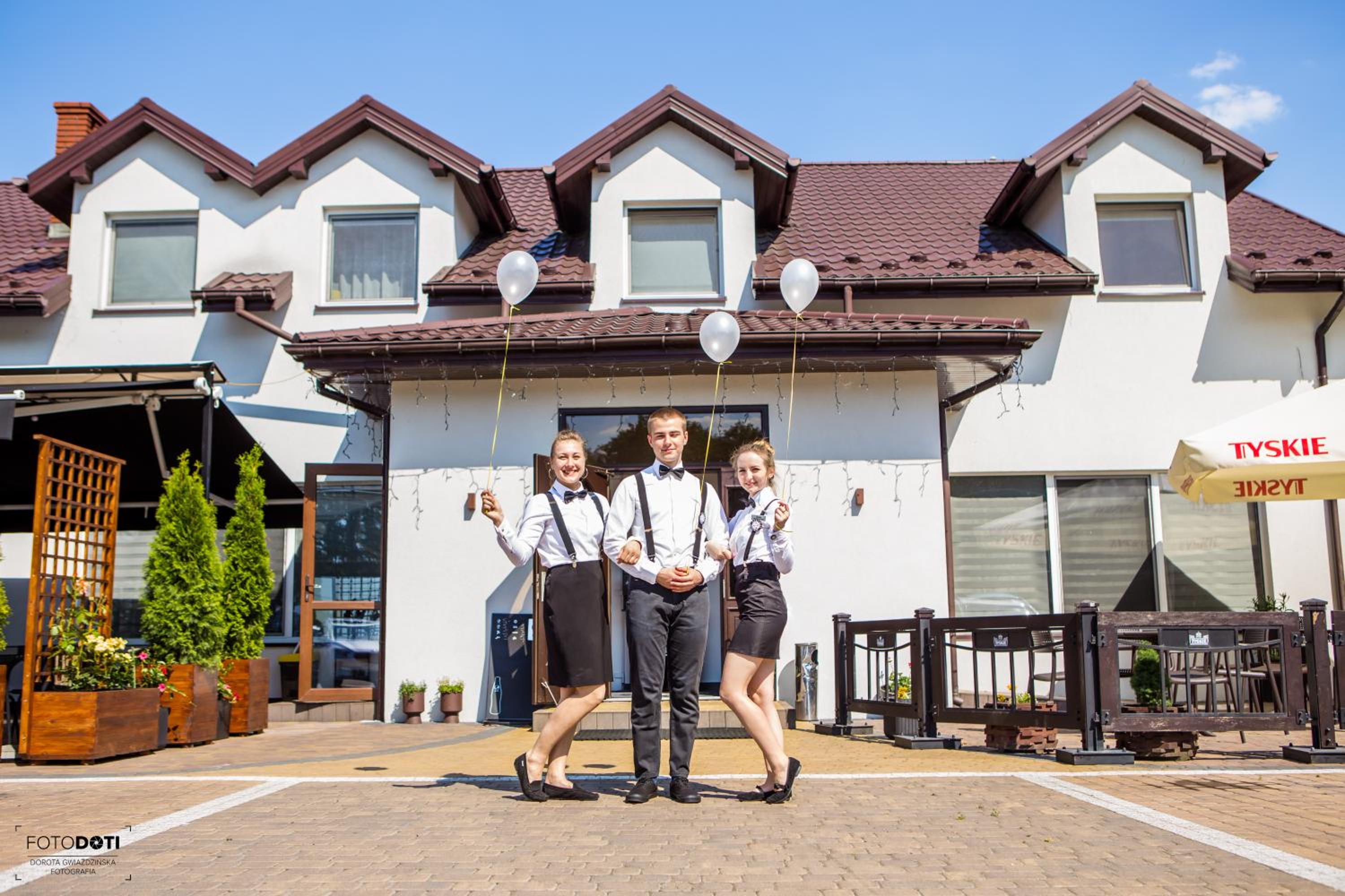 GOŚCINIEC ZACISZE - pokoje & restauracja blisko A2 Dąbie - Uniejów