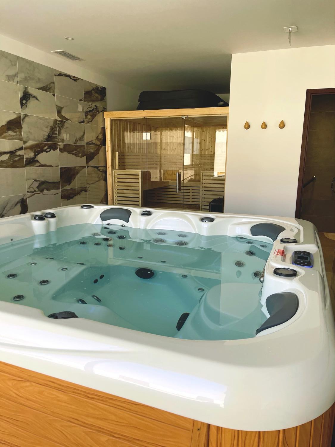 Jacuzzi