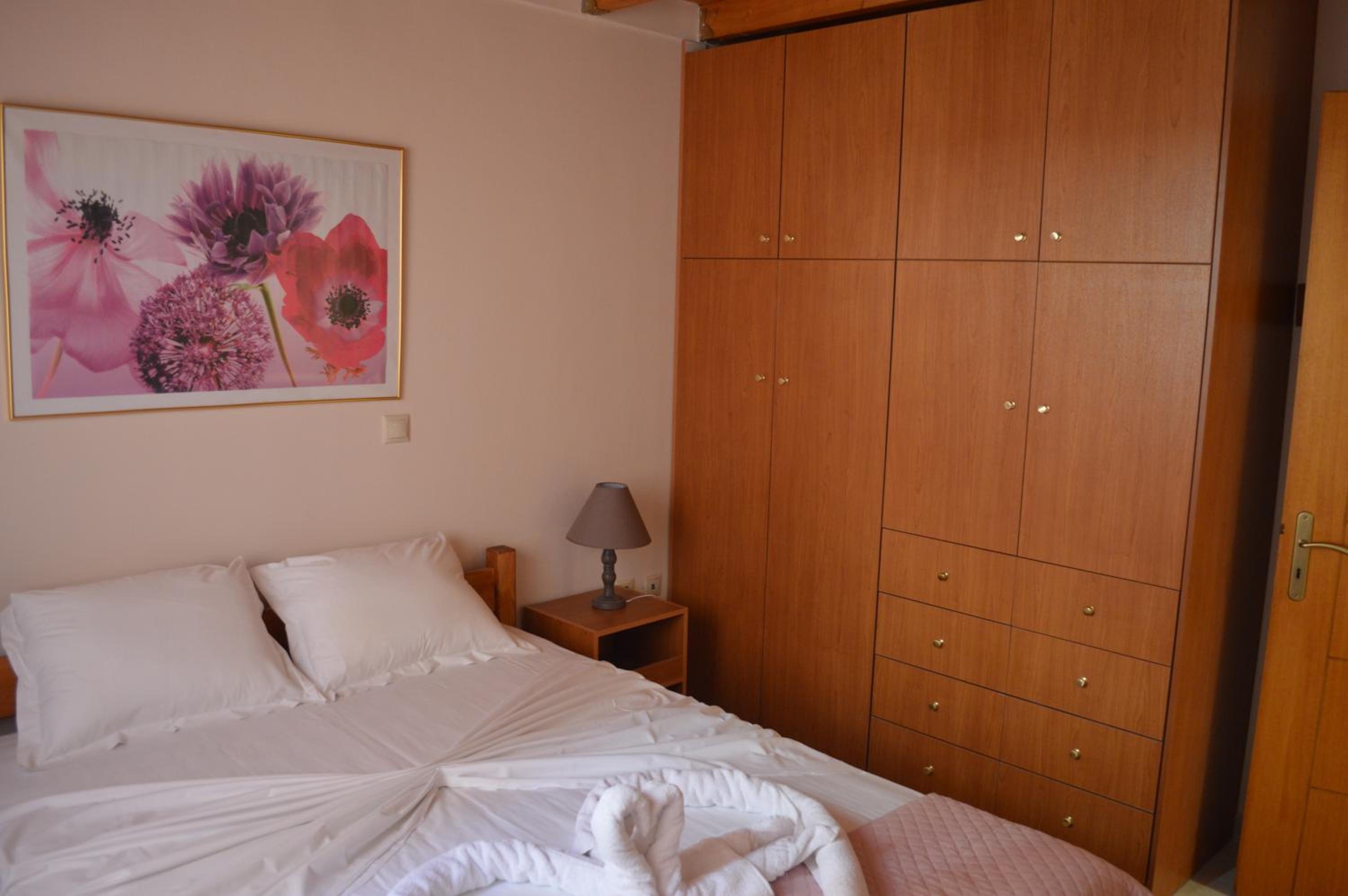Anastasias Apartment center City by Dimitropoulos view 5