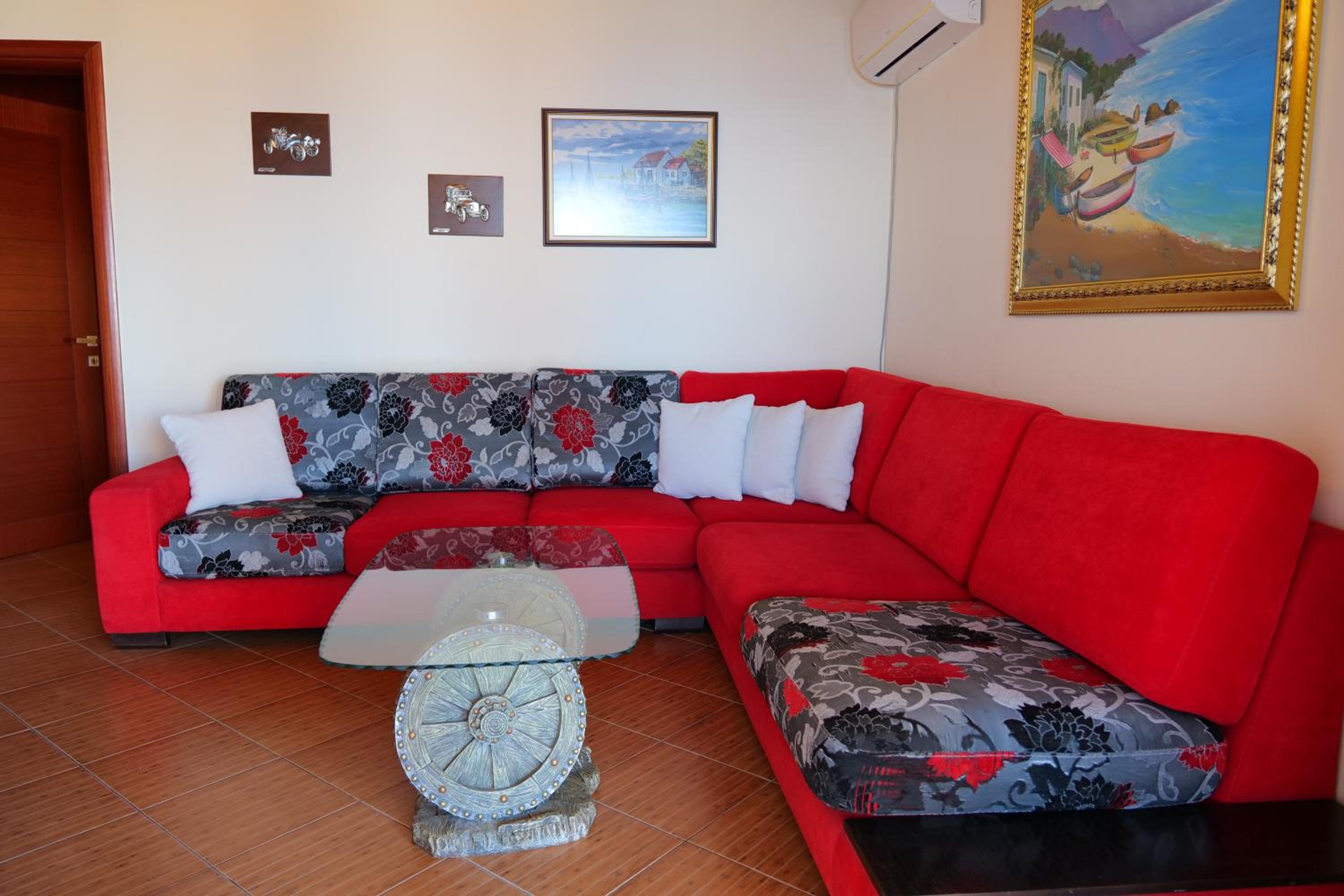Villa Crystal