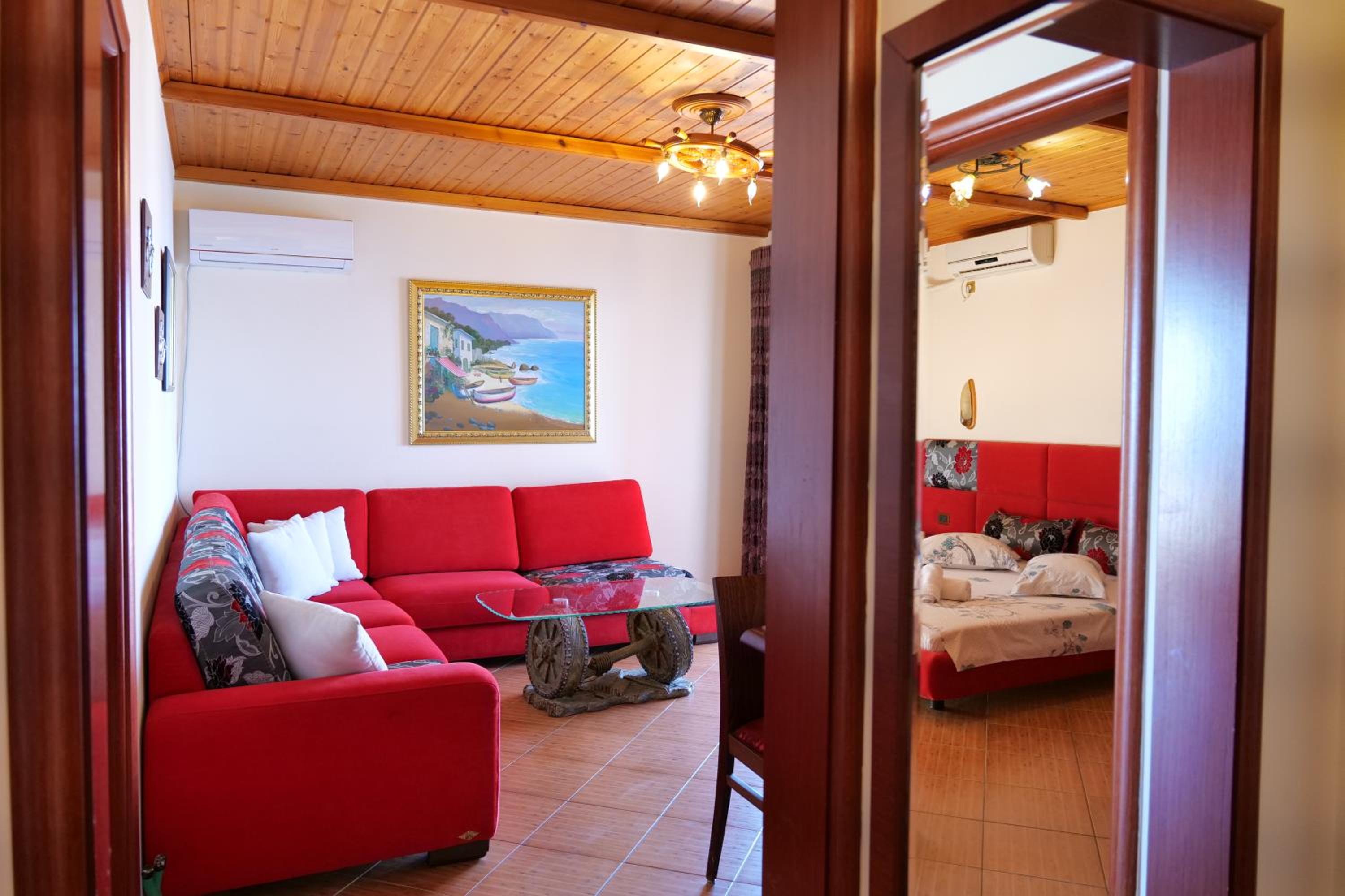 Villa Crystal