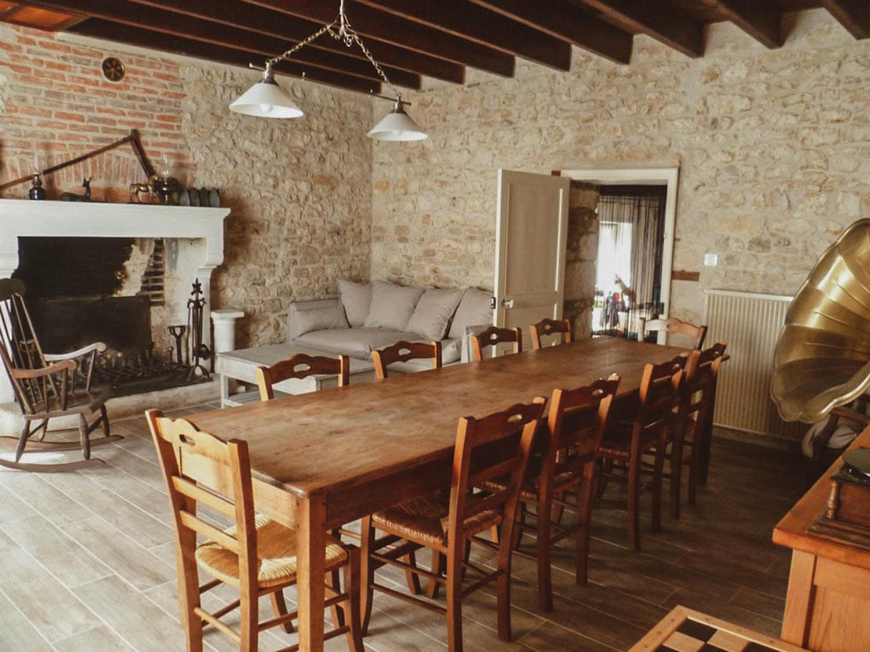 LA LAUJÈRE Chambres d'hôtes ROMANCE view 3