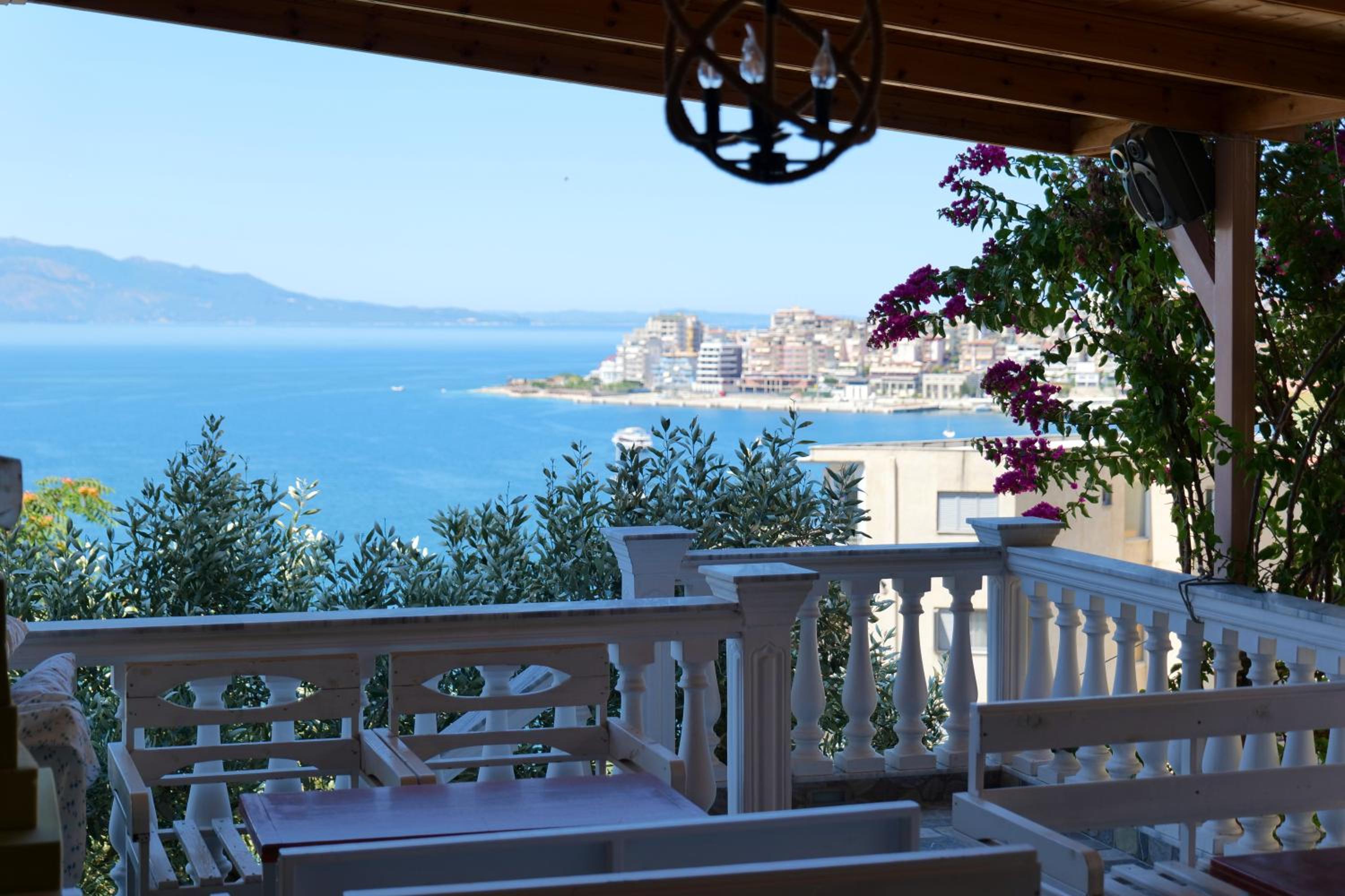 Villa Crystal