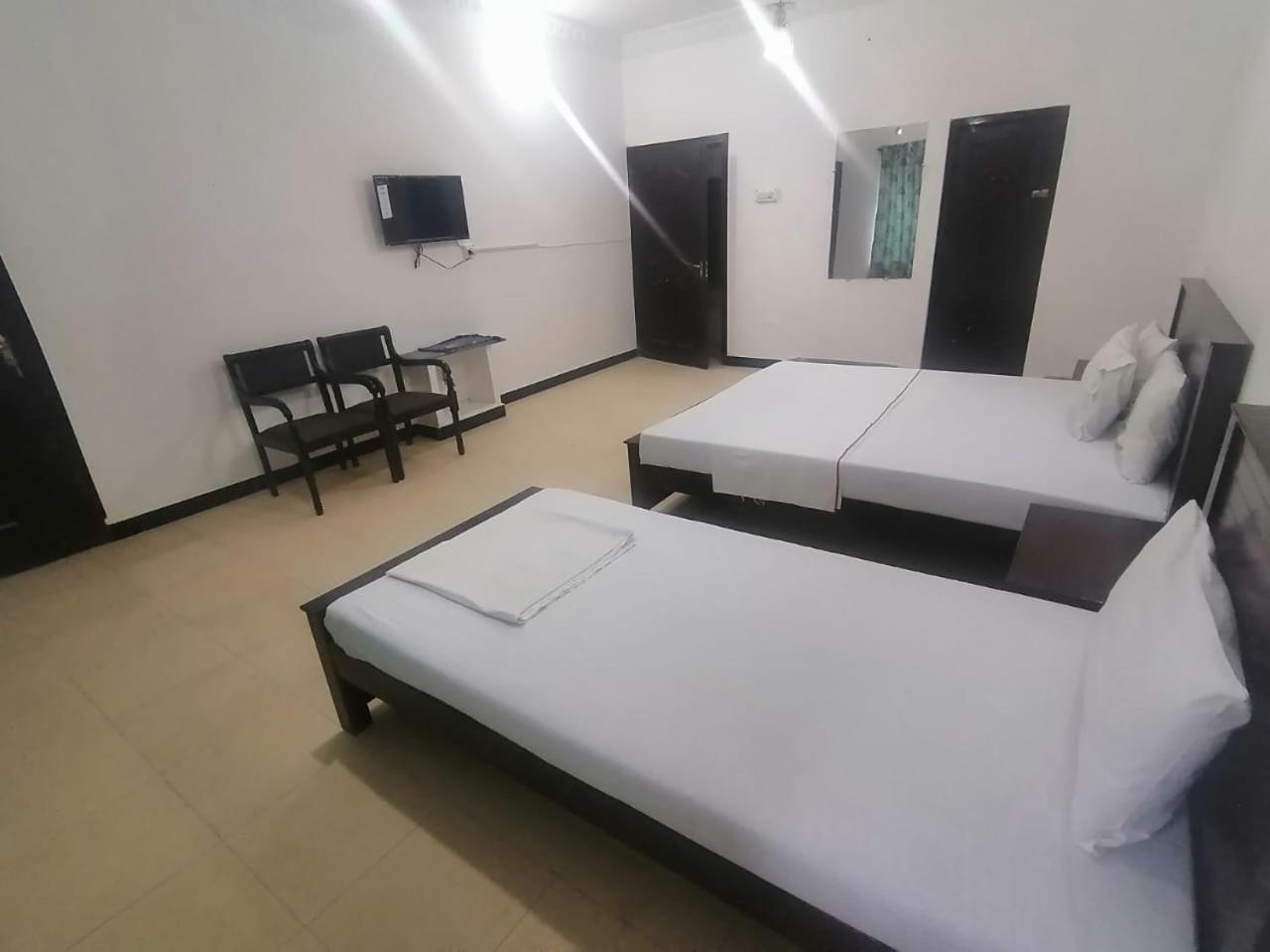 Lux Lounge Guest House view 4