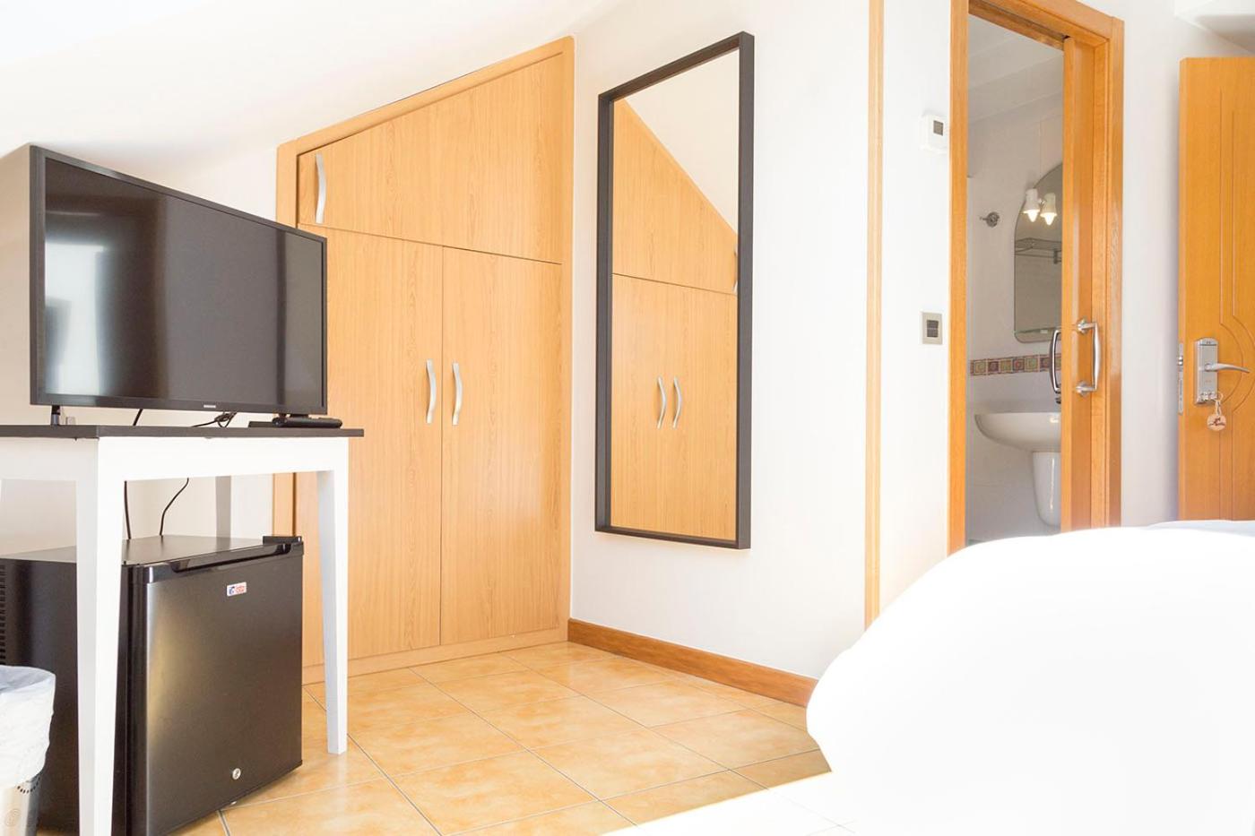 hotel room