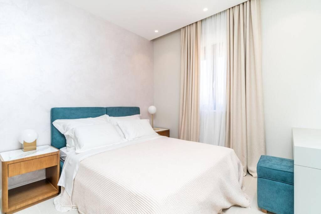 New&Luxury 5* with an Amazing View - Pure Apartment