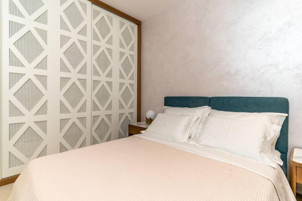 New&Luxury 5* with an Amazing View - Pure Apartment