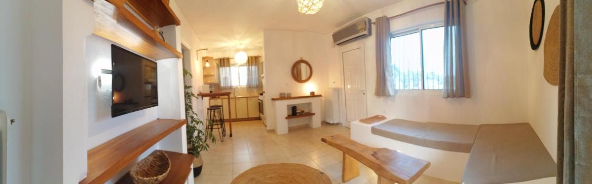 Elia Luxury Apartment photo 3