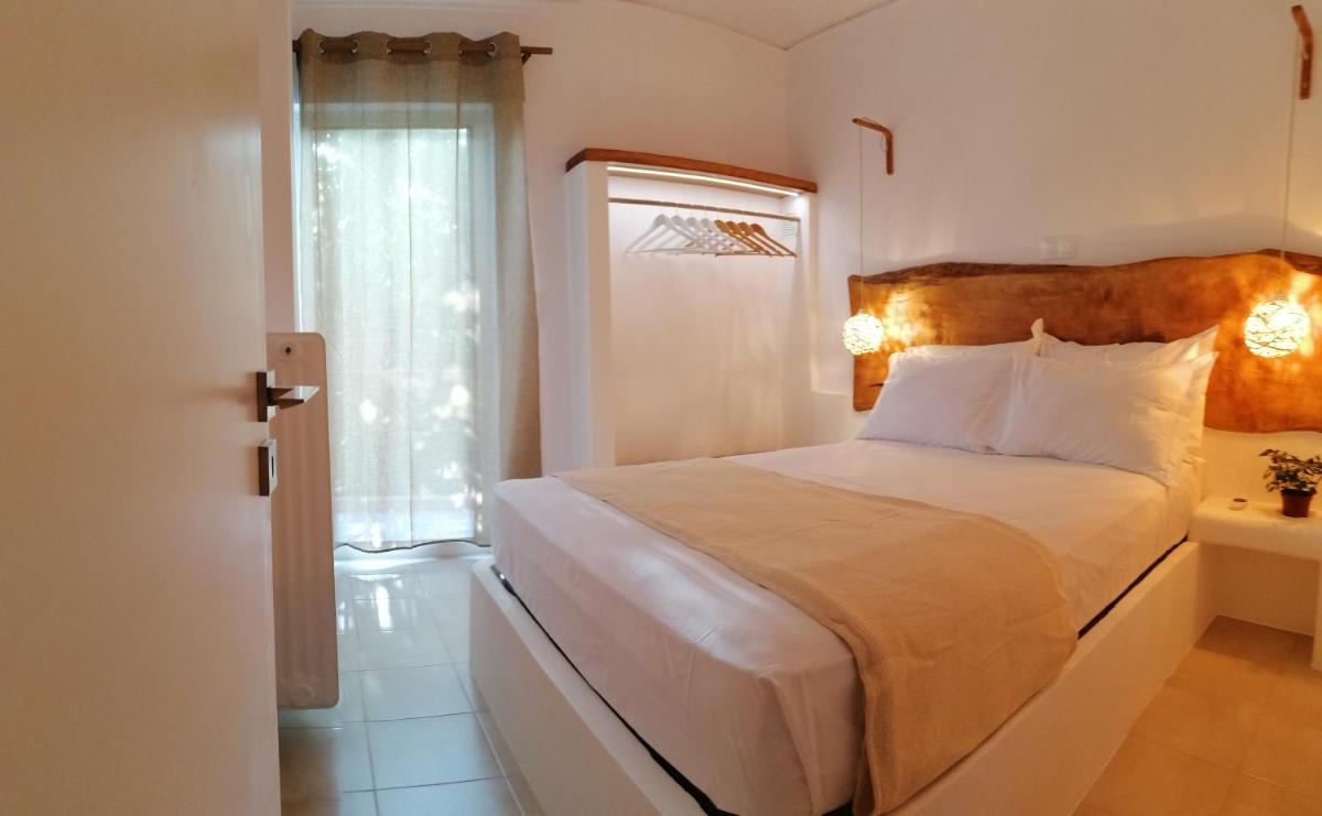 Elia Luxury Apartment photo 5