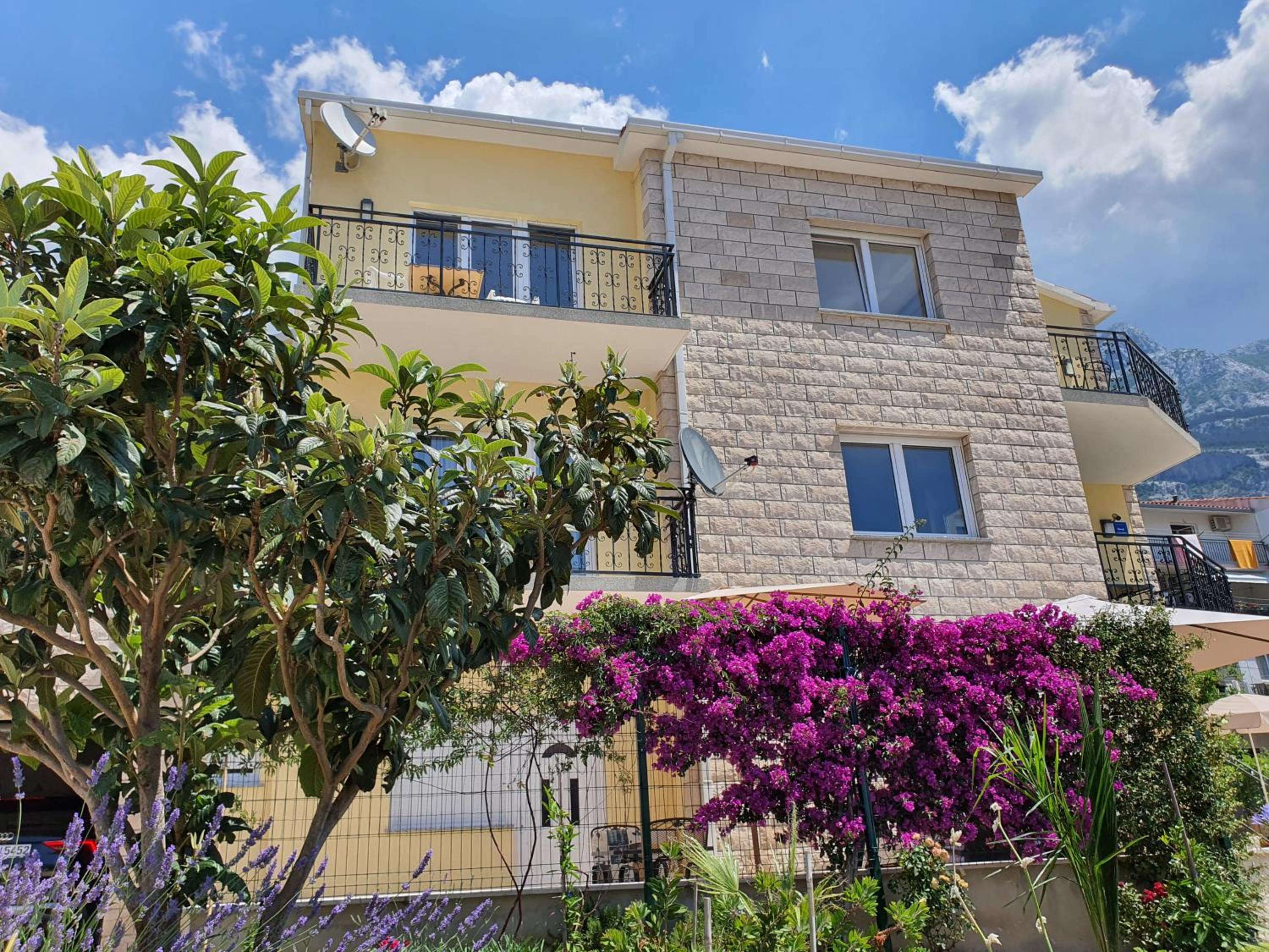 Apartment Agapanthus view 2