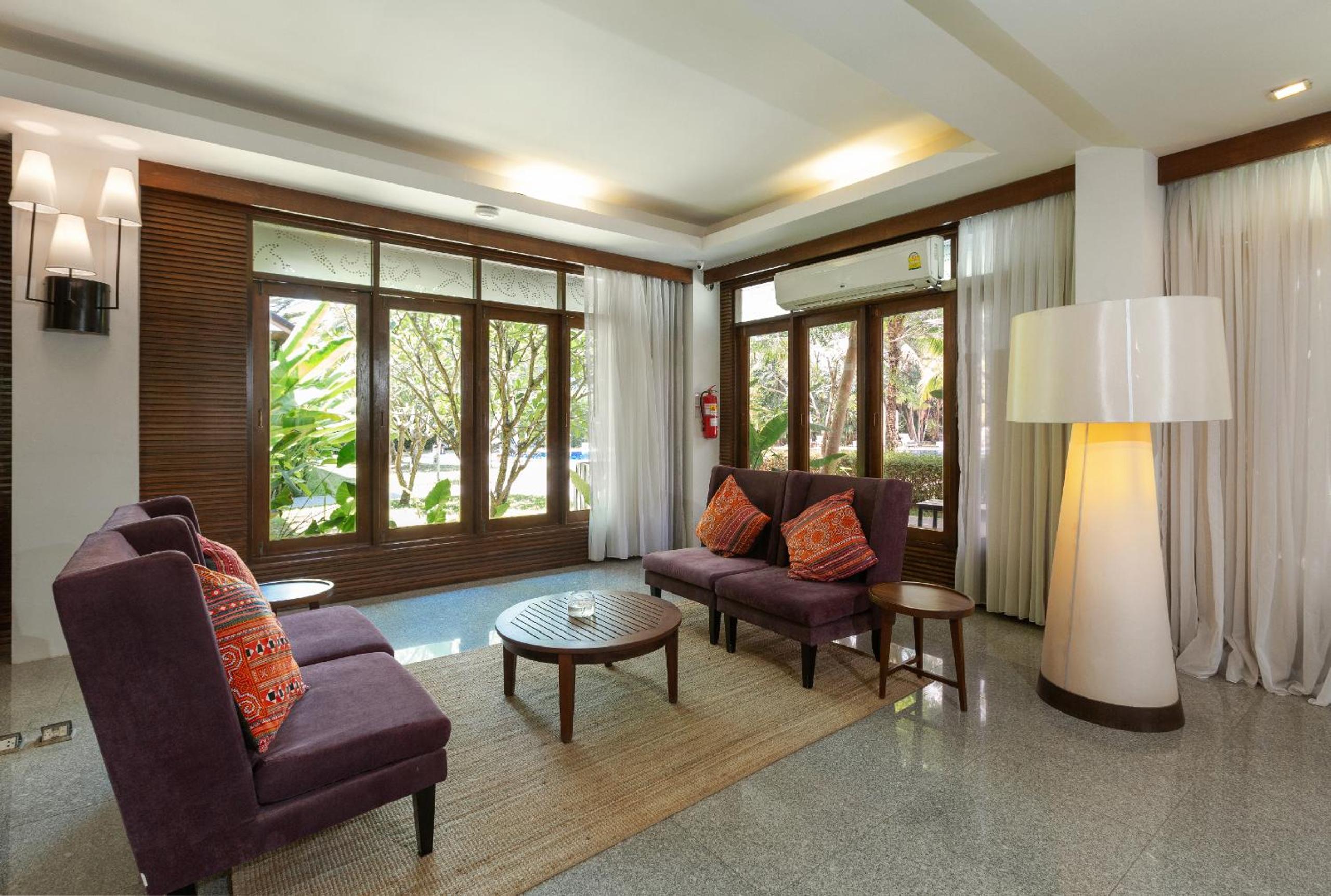 lounge