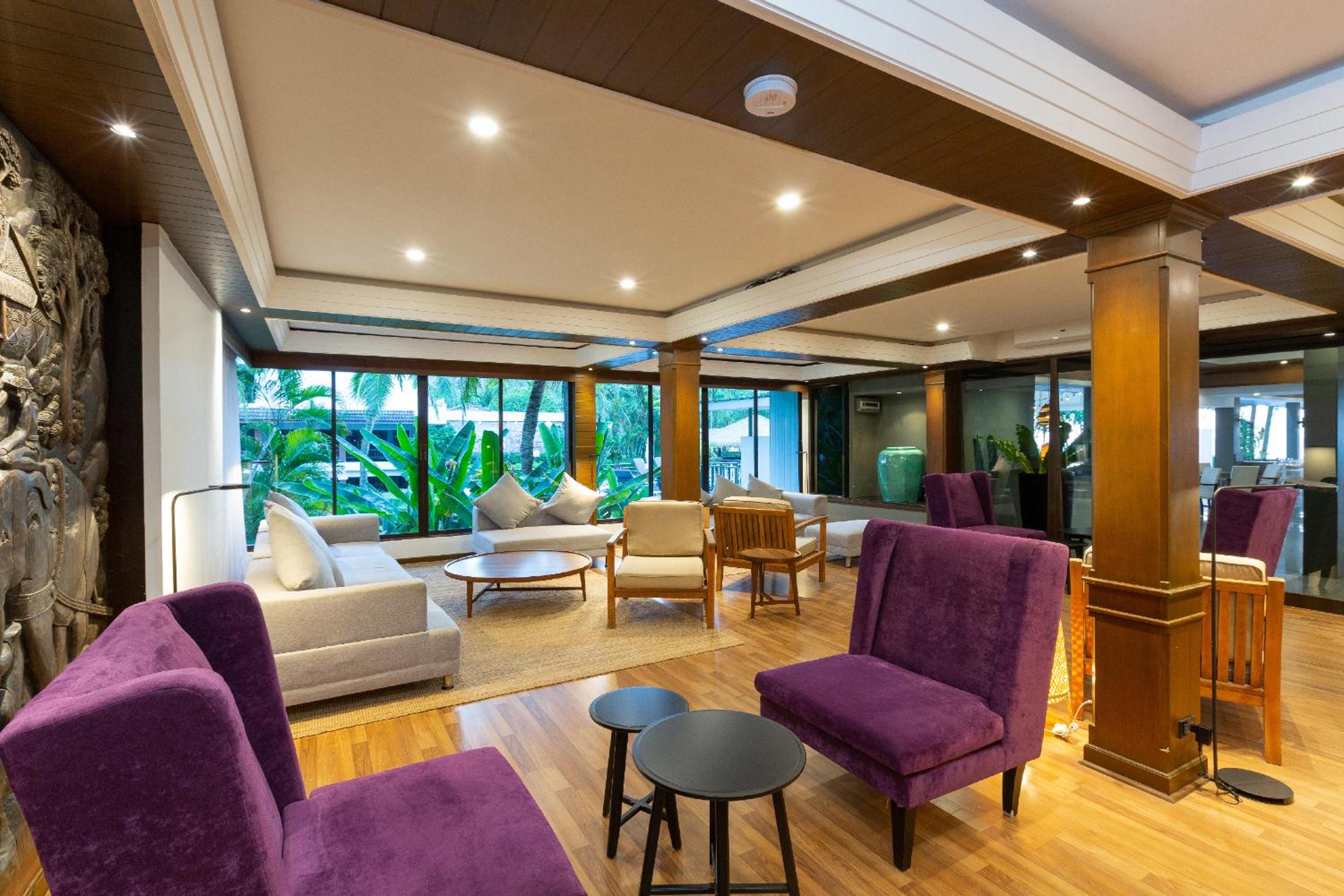 lounge