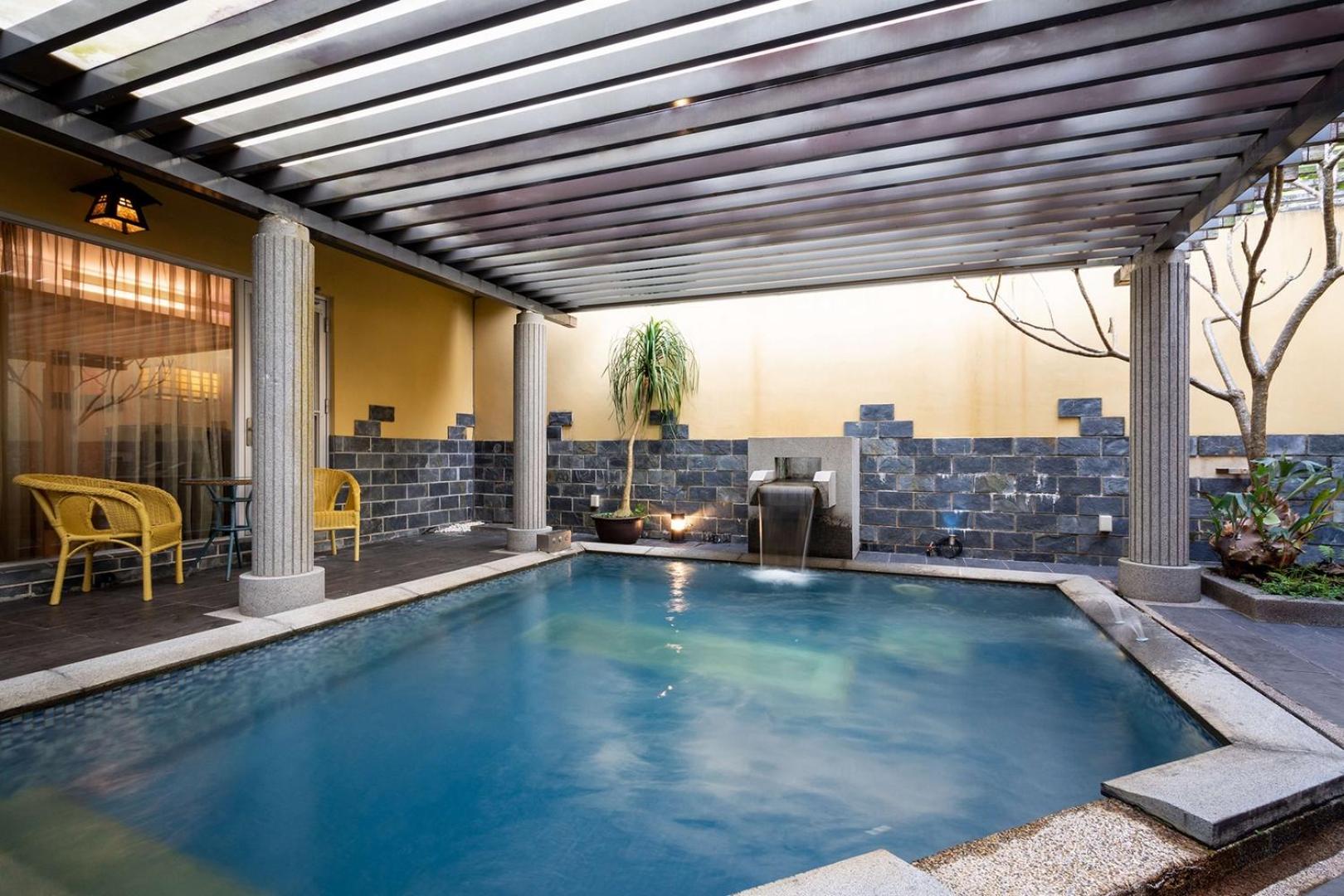 In-stone Motel