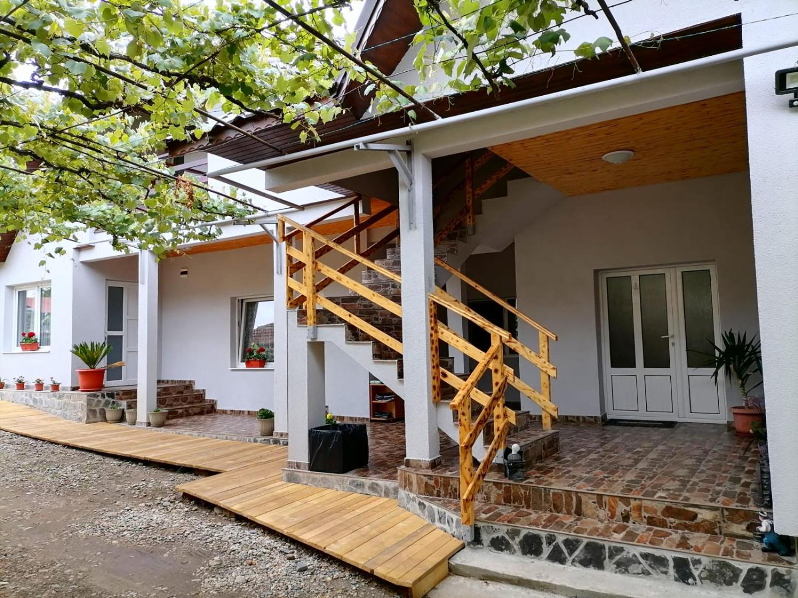 Photo 46
