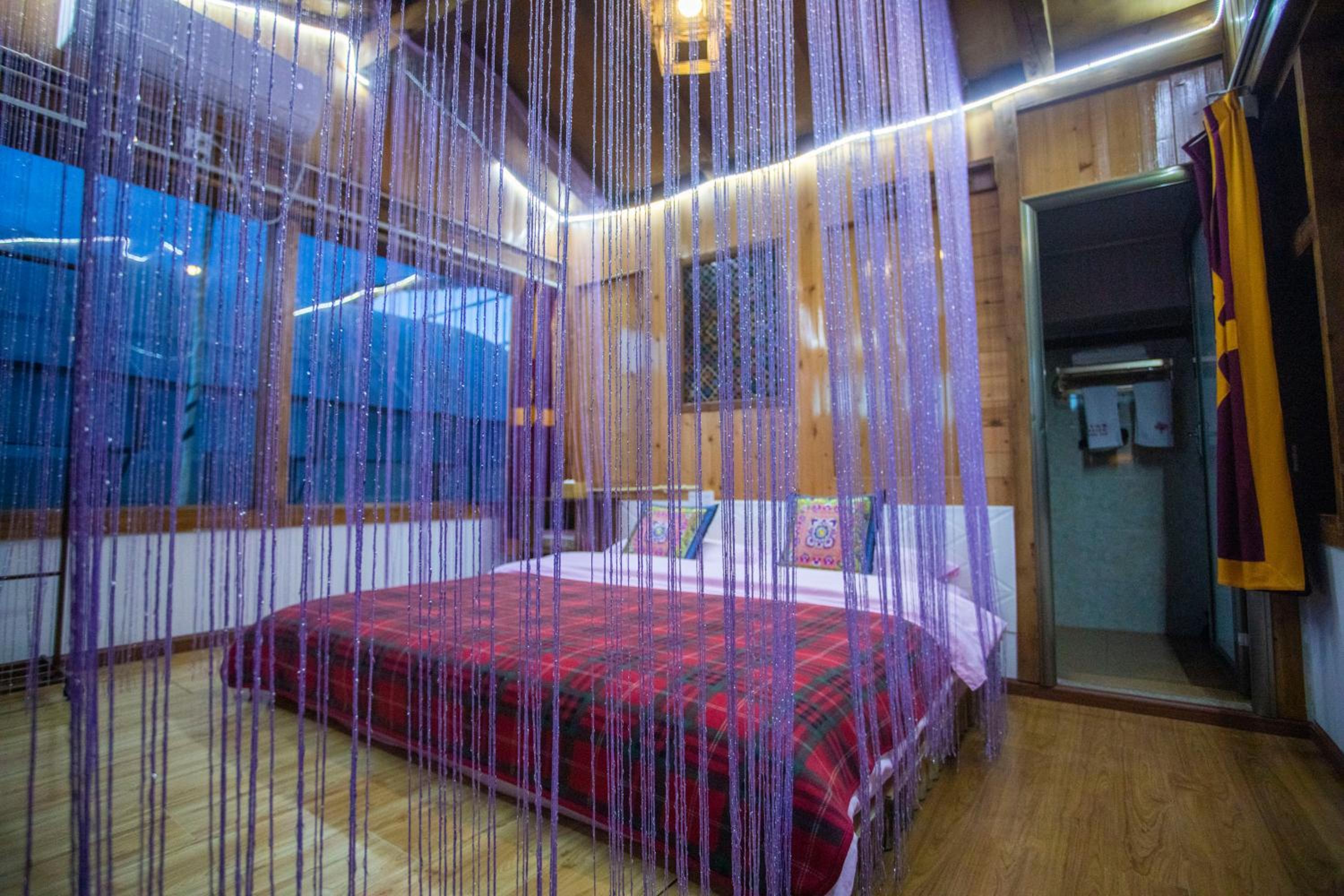 Shangri-La King Gesar Guesthouse