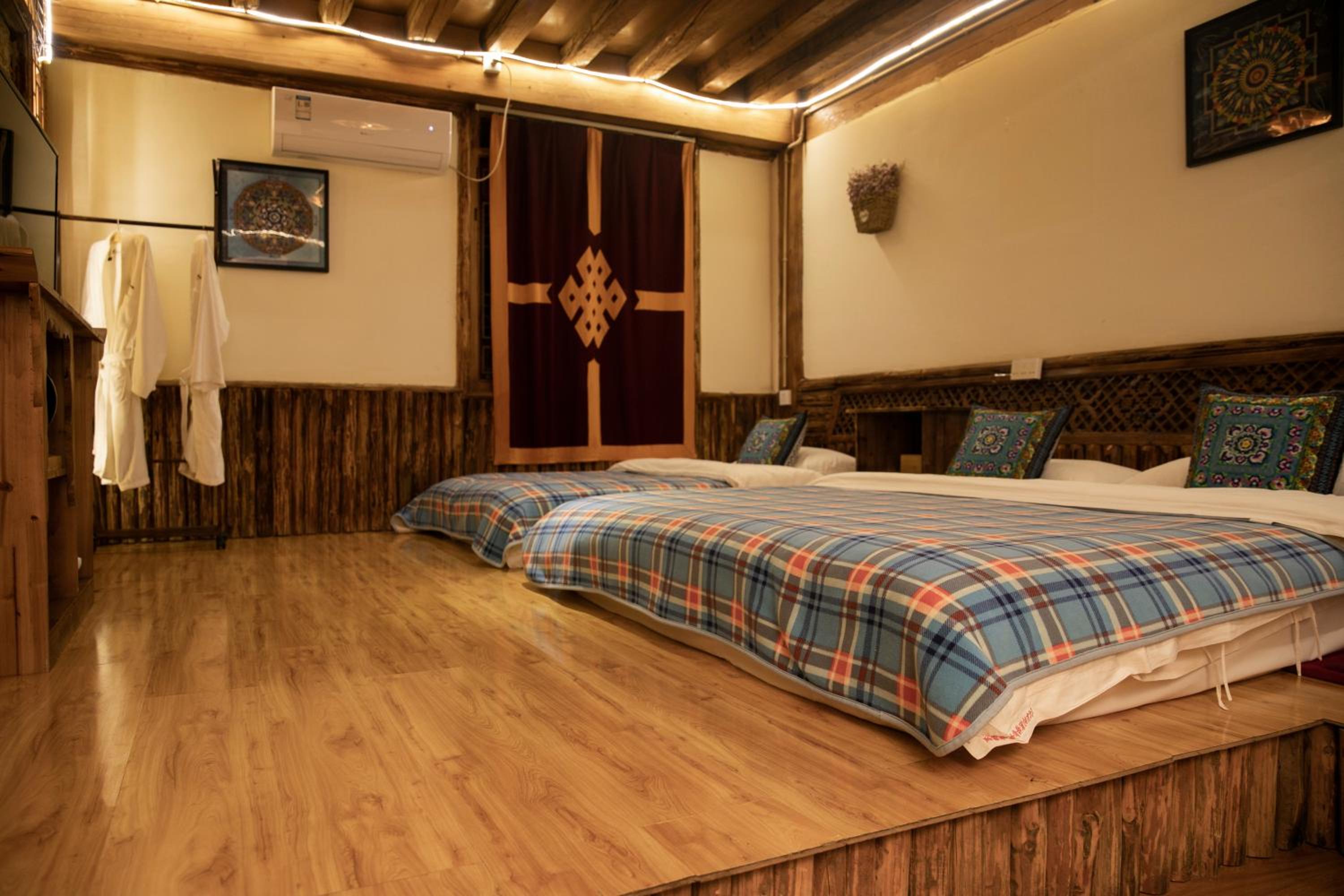 Shangri-La King Gesar Guesthouse