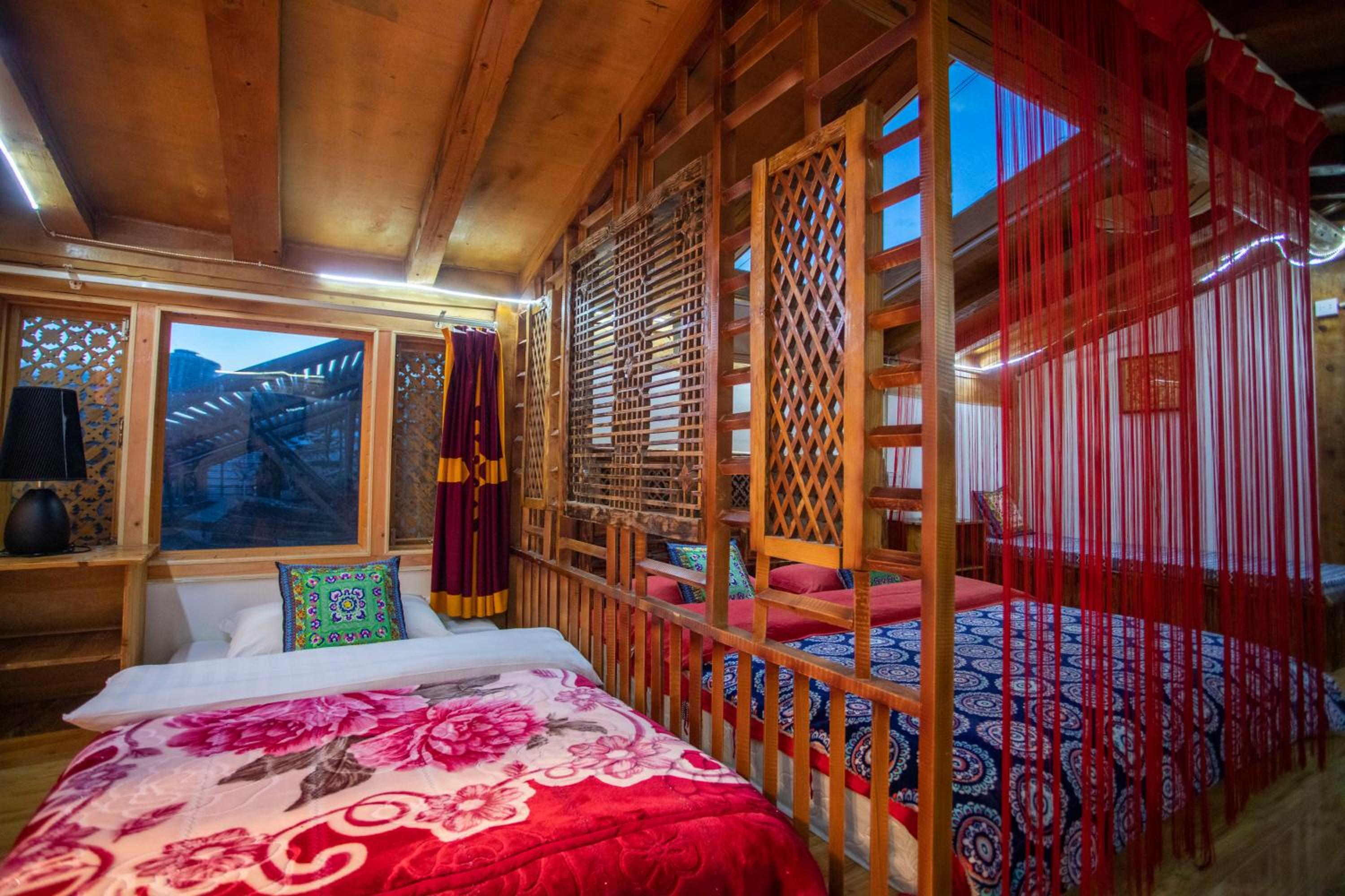 Shangri-La King Gesar Guesthouse