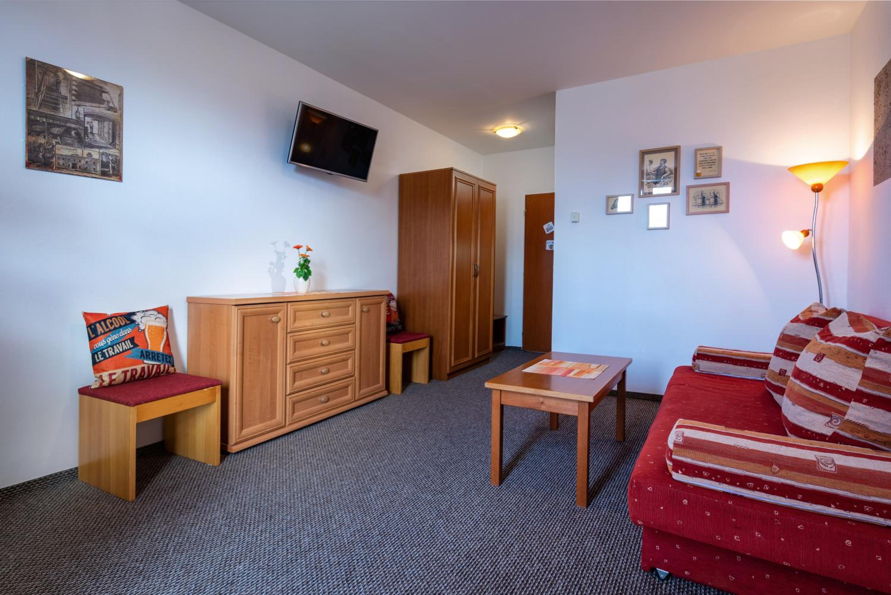Maravar - Pivný Wellness Adults Only