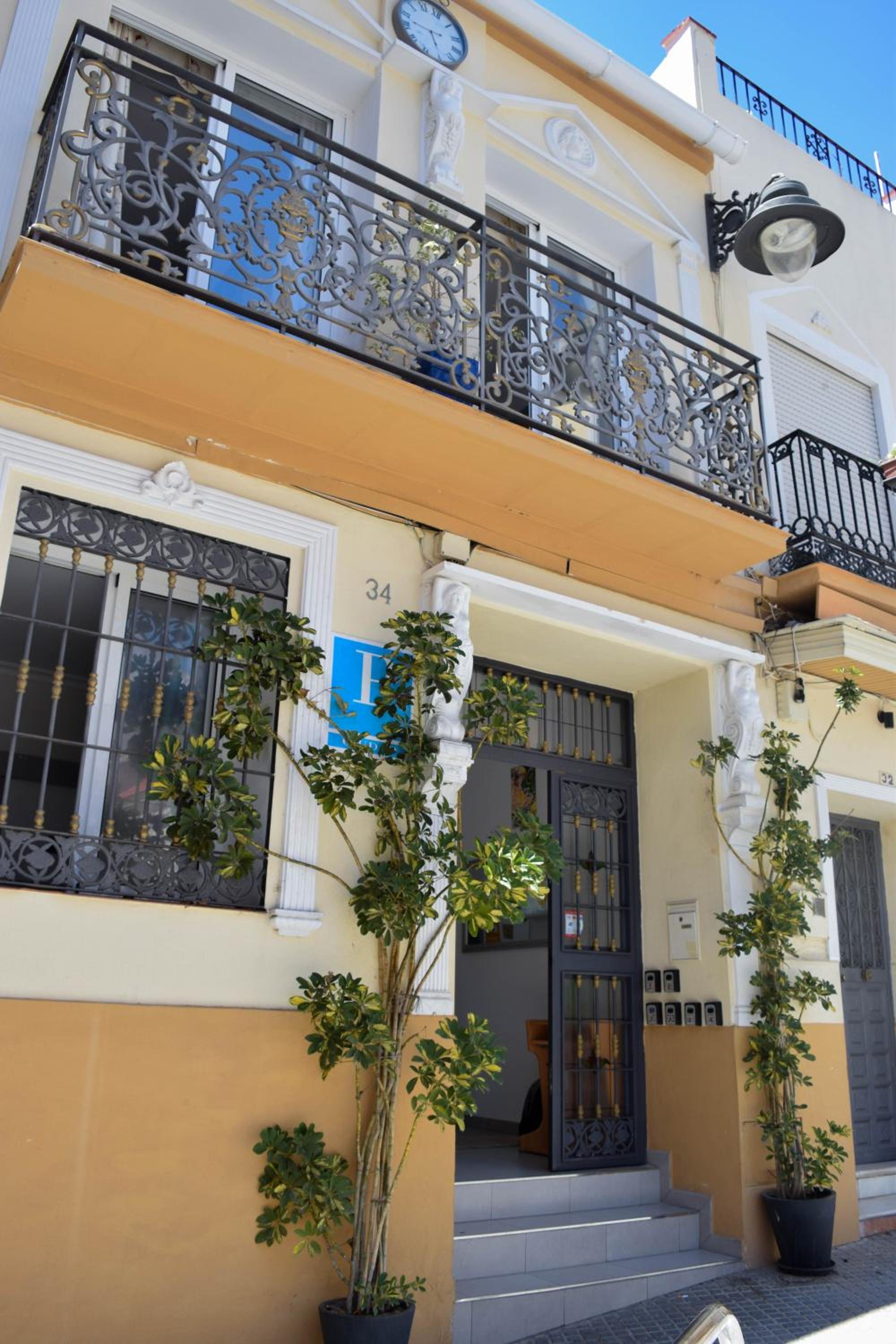 Lagunillas St.