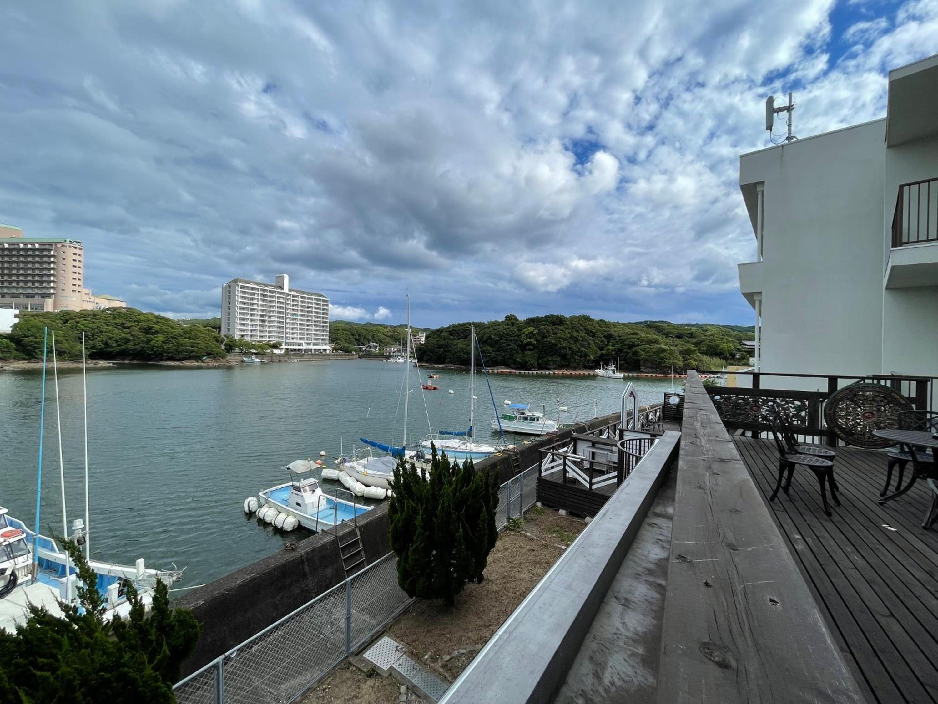 Marina Hotel Kaikuu
