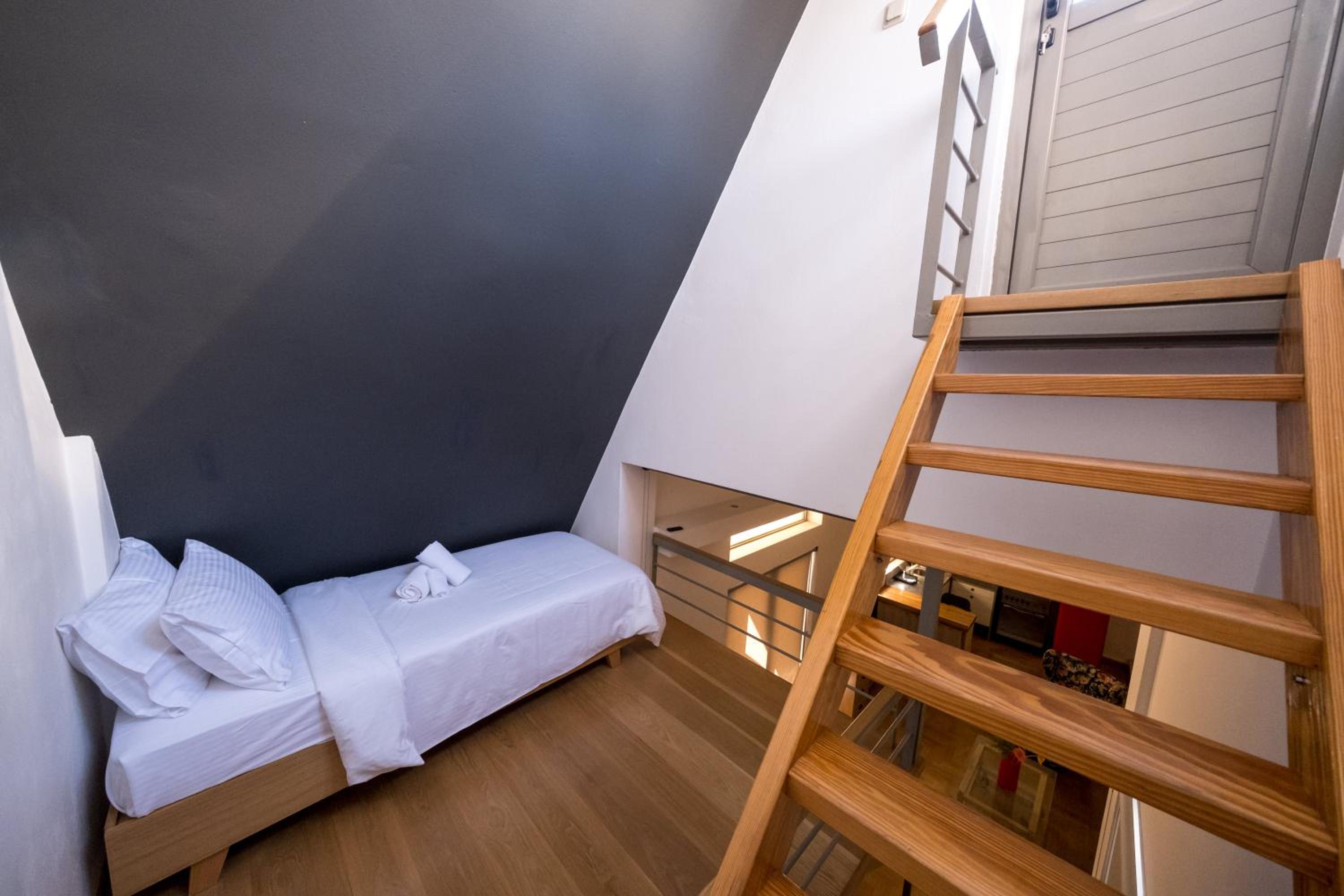 THISIO LOFT