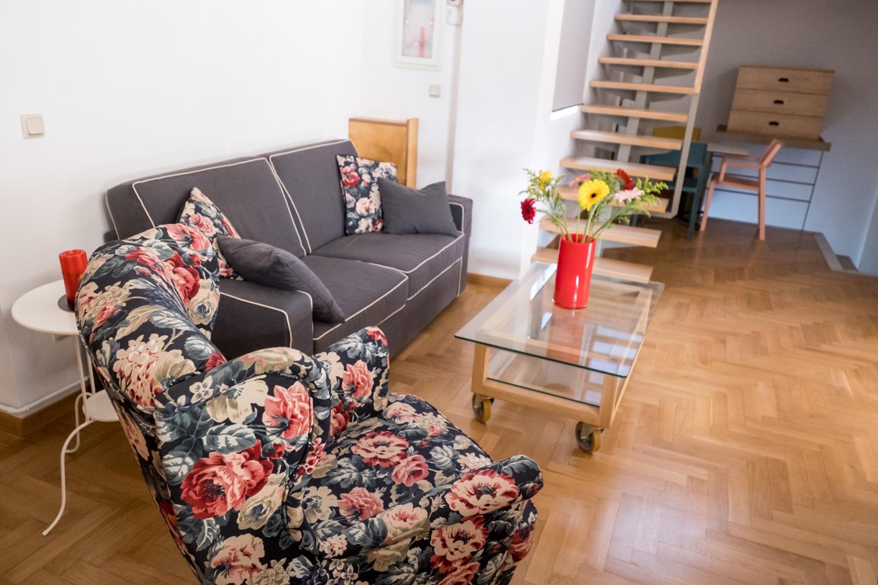 THISIO LOFT