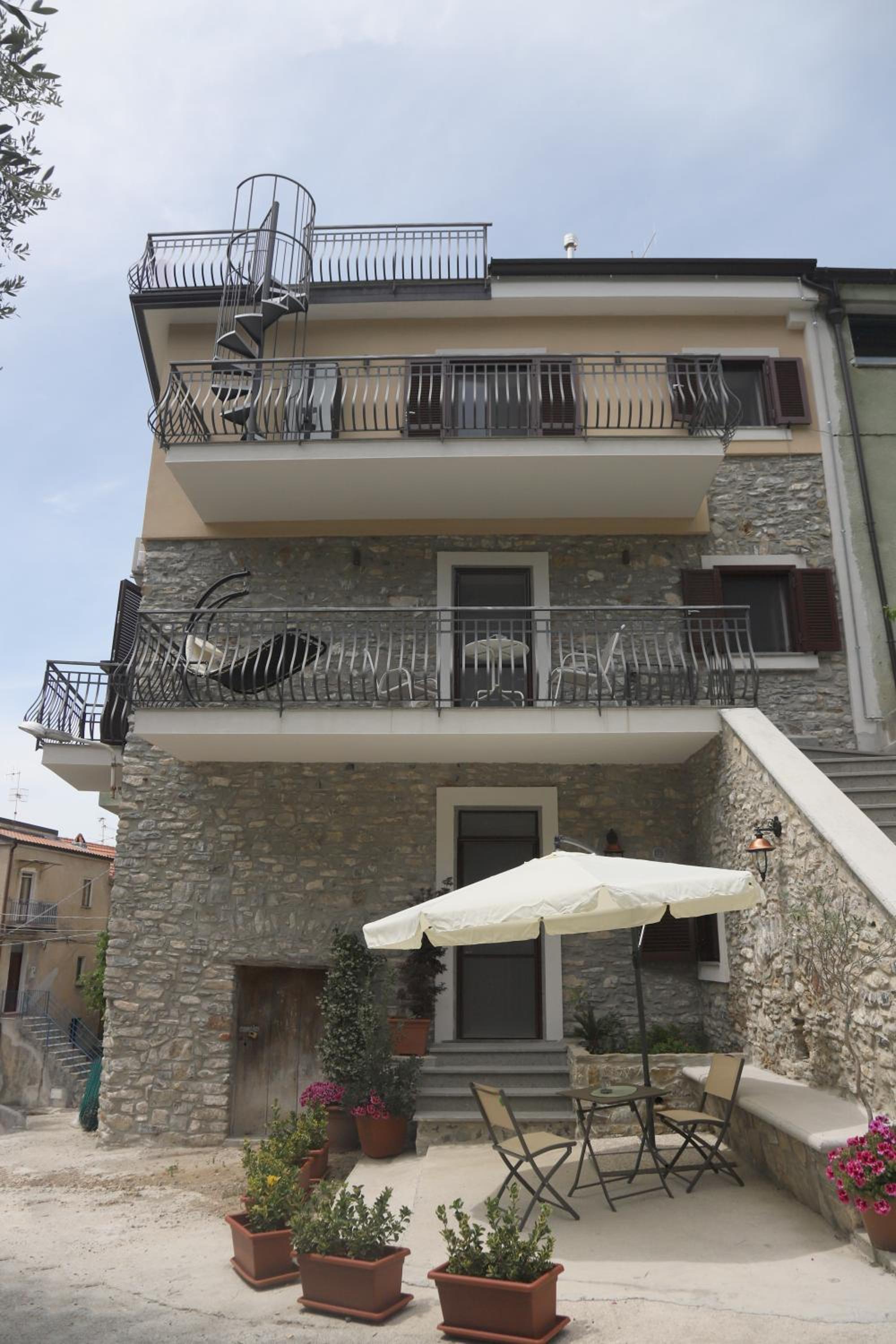 Photo 15