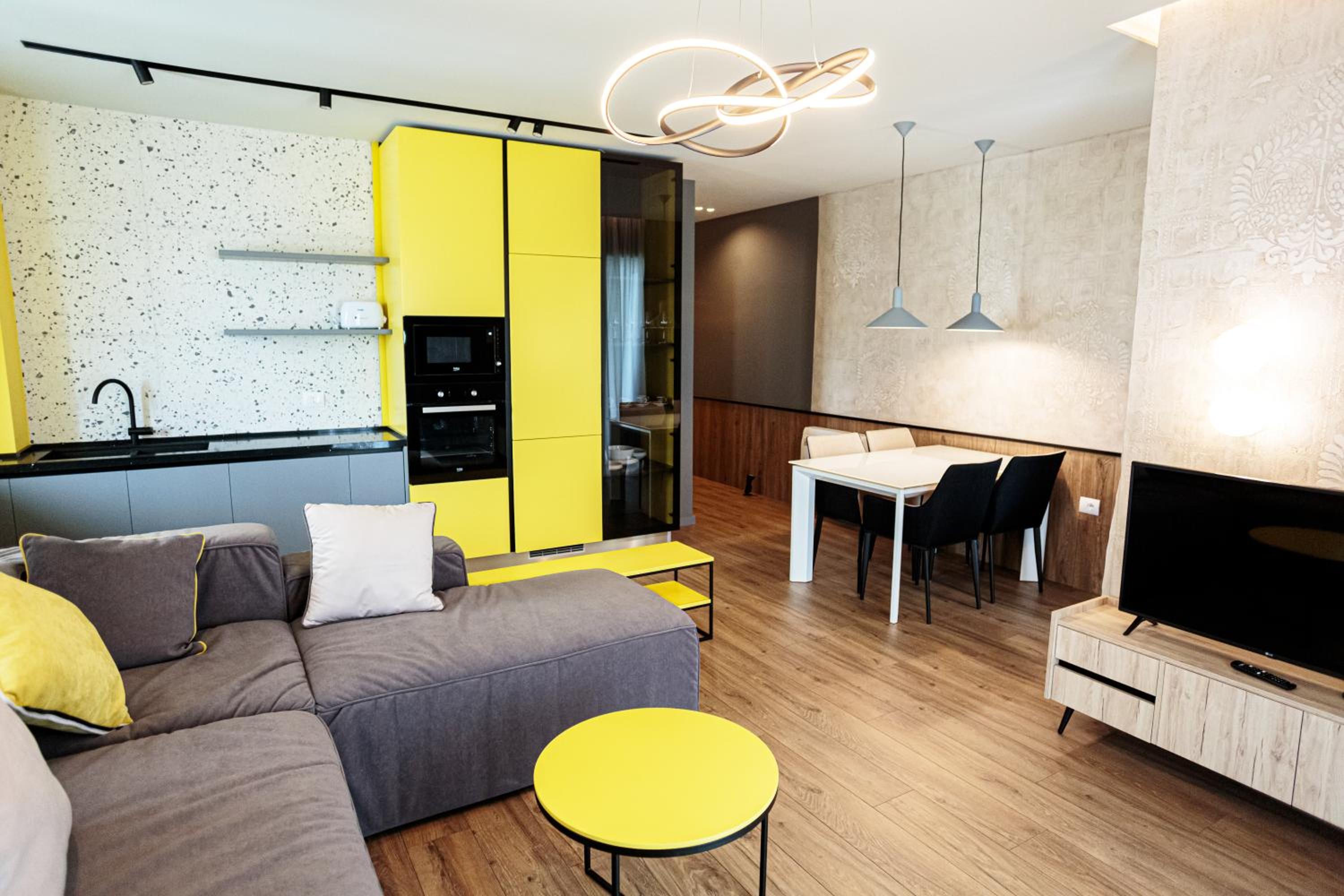 Visar Apartments