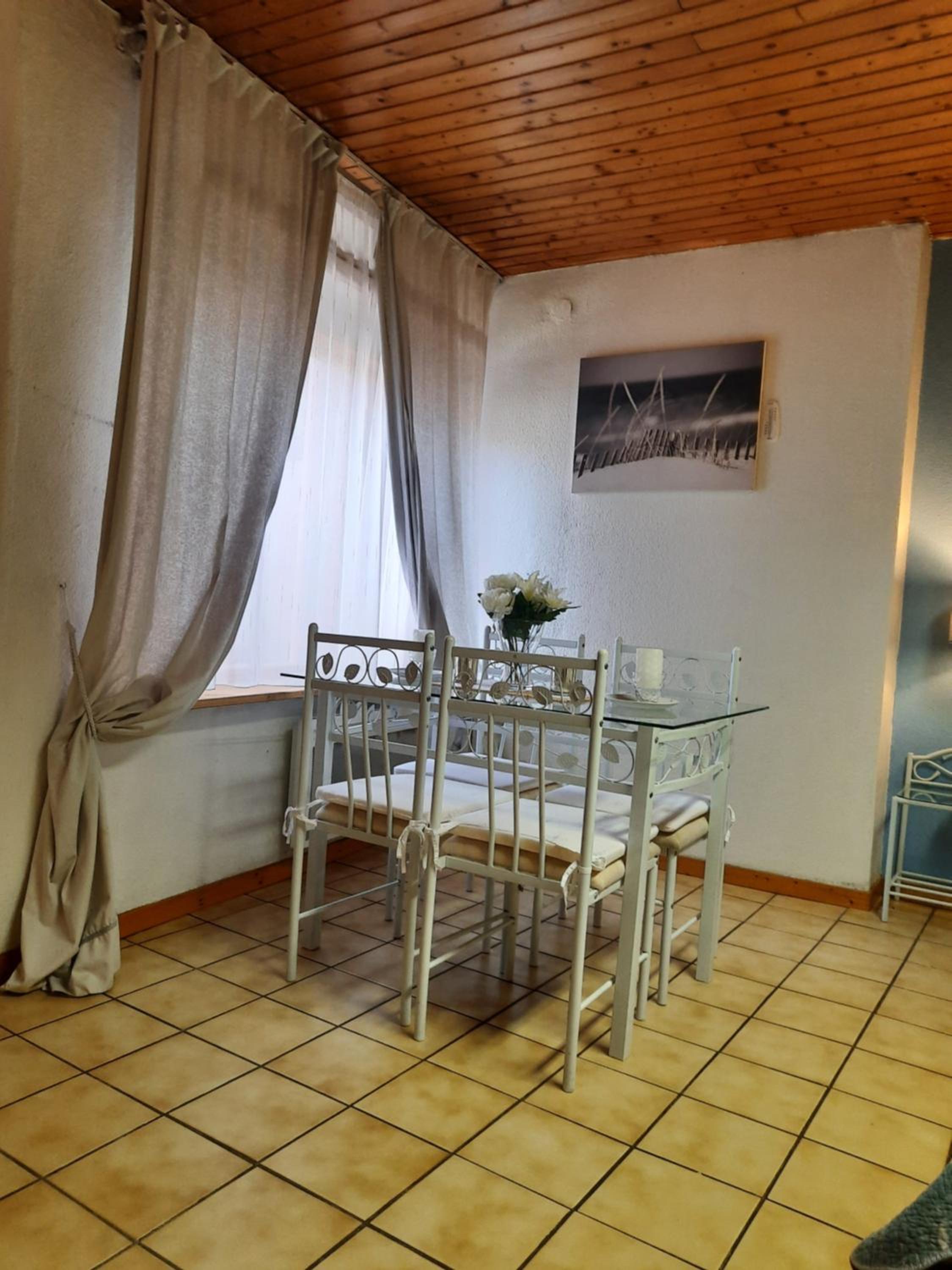 Romantic Studio Center view 4