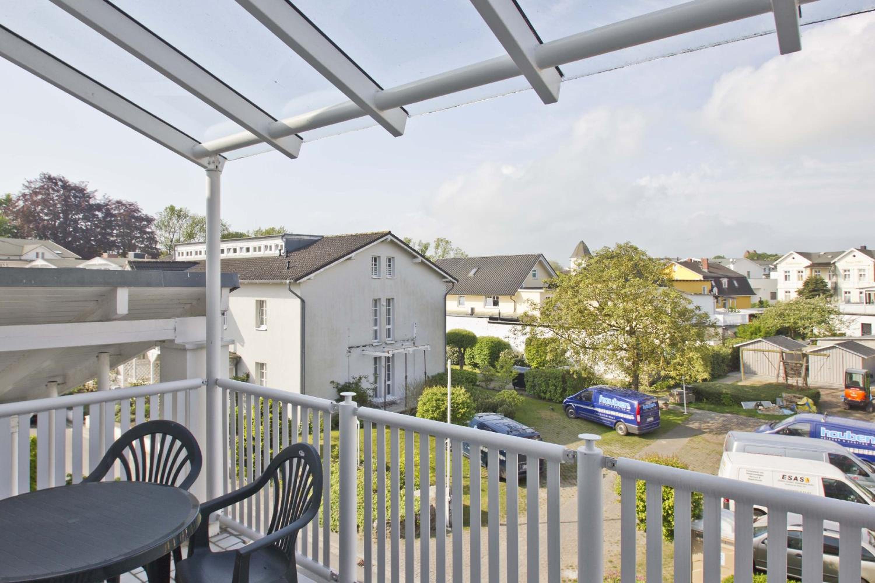 Balkon, gratis Nutzung vom AHOI Erlebnisbad und Sauna in Sellin - Villa Karola FeWo 19