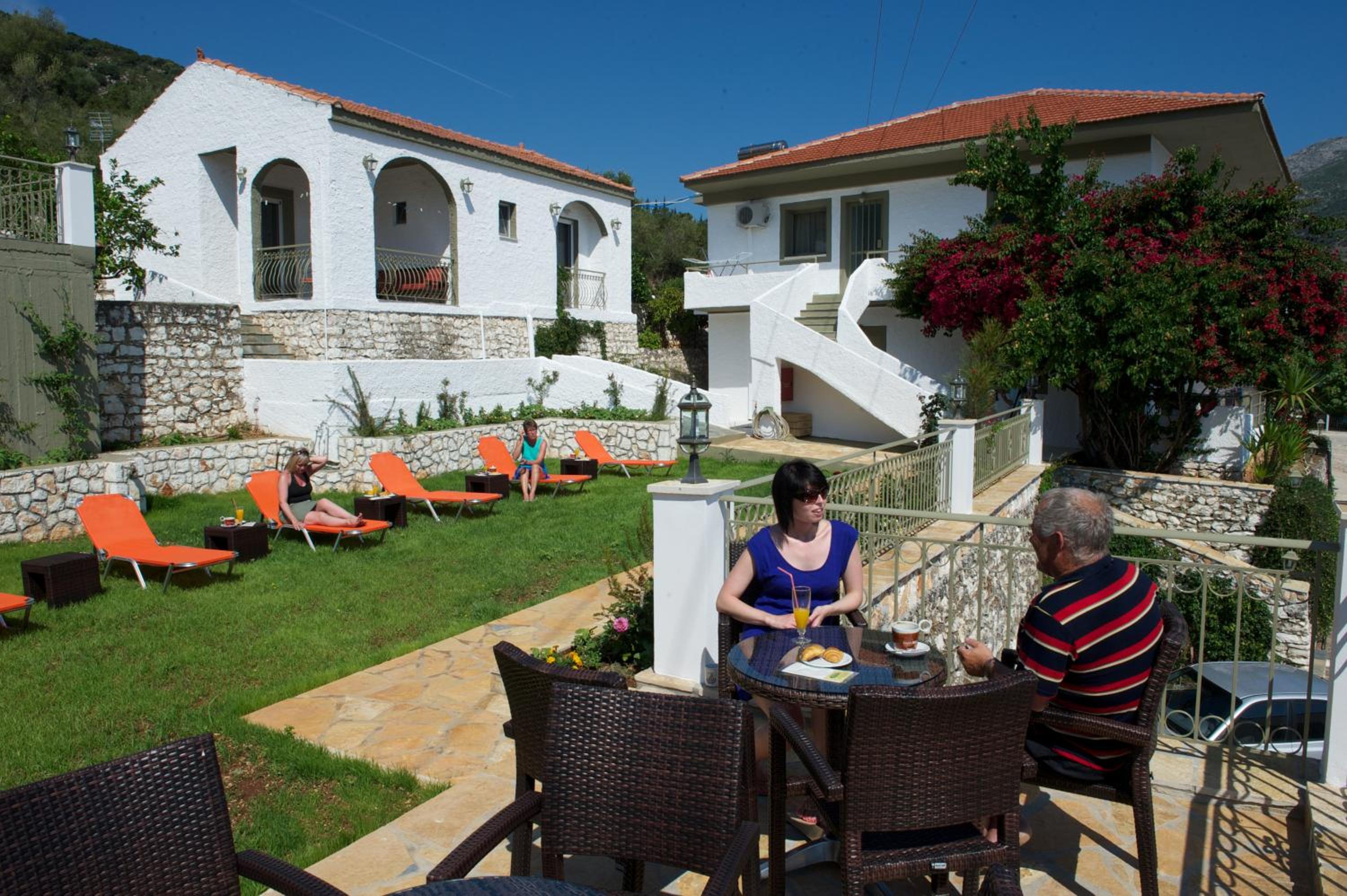 MAKIS VILLAGE-APARTMENTS view 5