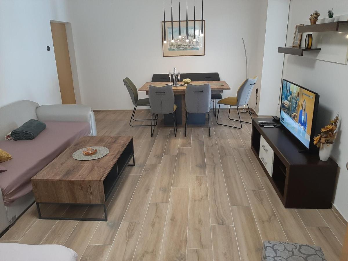 Hotel Apartments Borna - Image 1