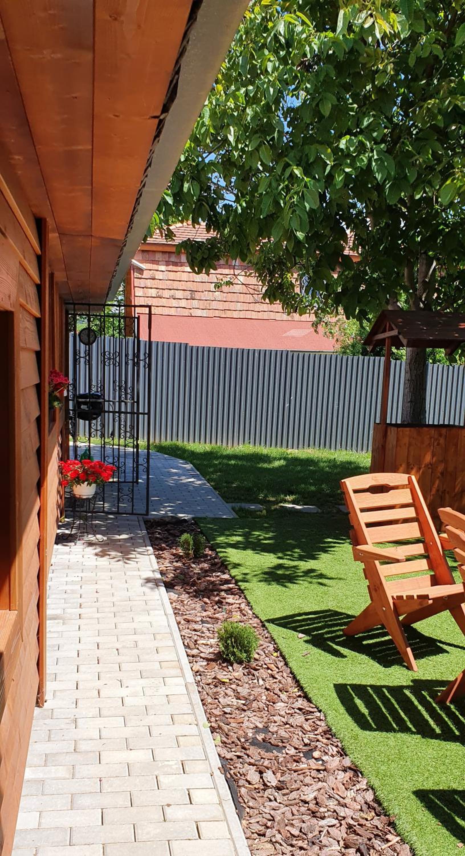 Photo 18