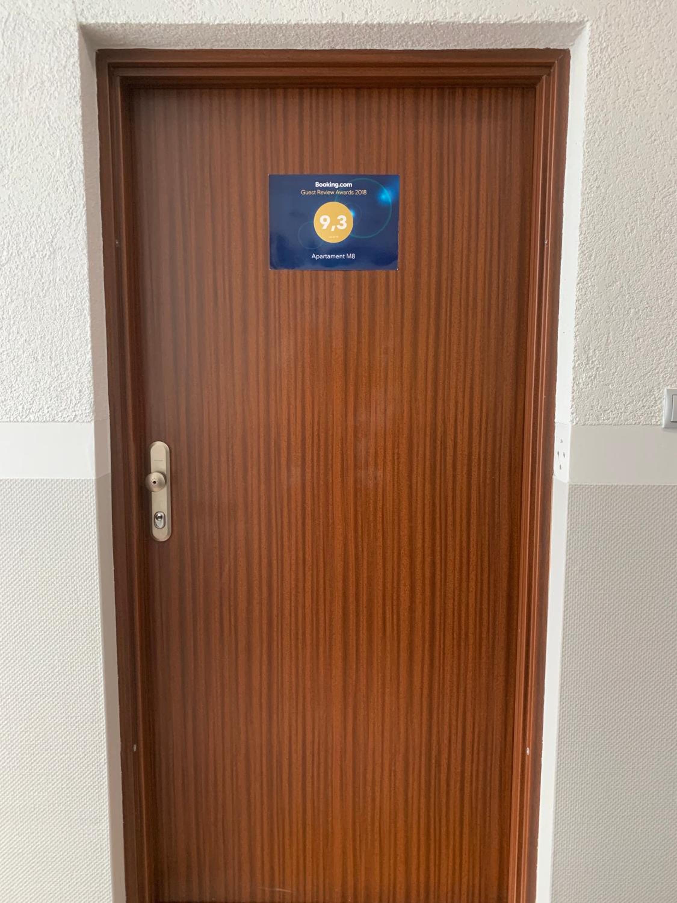 LAS SŁUPSKI PREMIUM PANORAMIC APARTAMENT A8 -- Salon balkon widok fotel masaż - - Smart TV55 Wifi Netflix pełna kuchnia -- sypialnia -- salon kąpielowy z T
