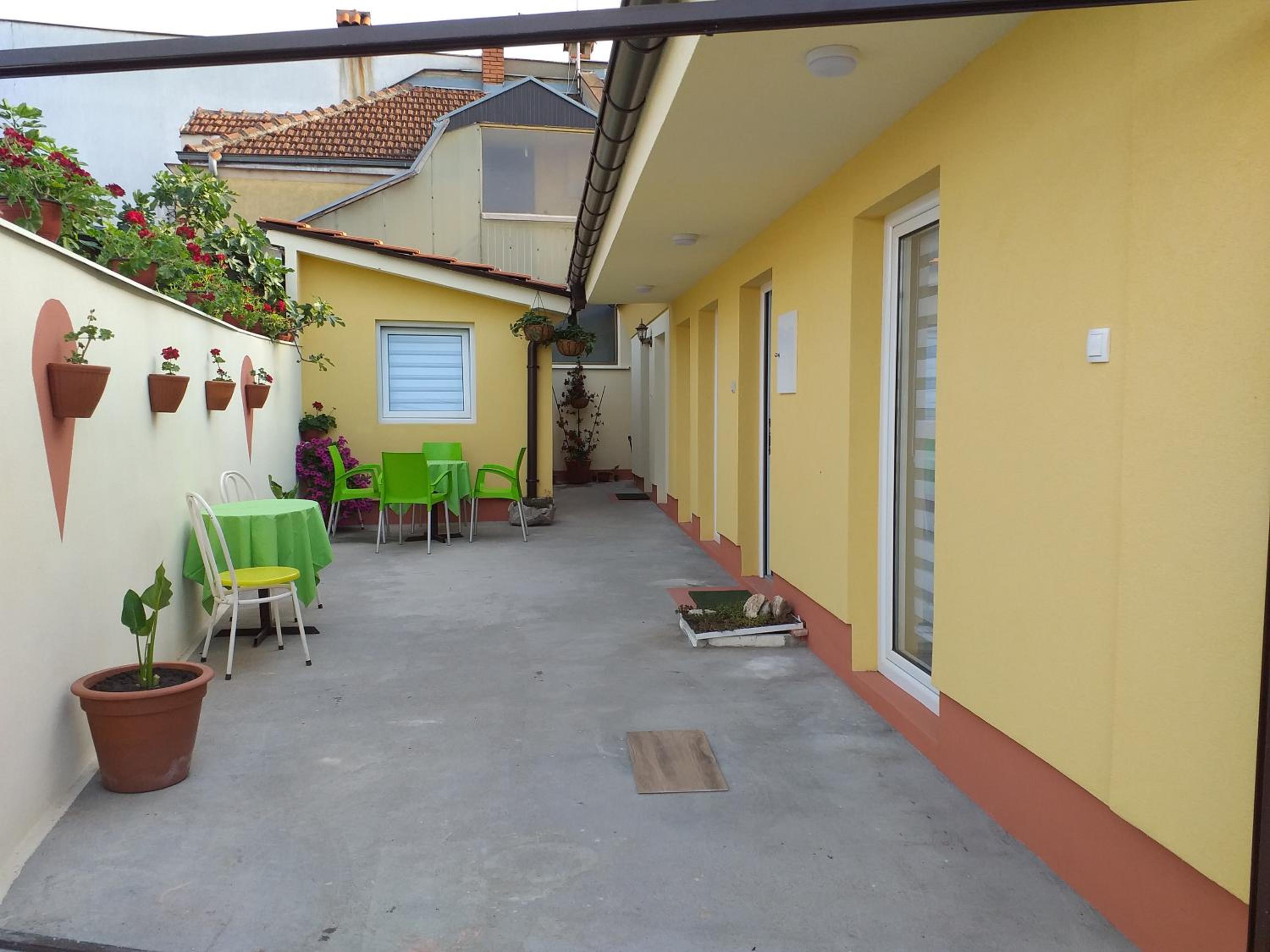 Photo 14
