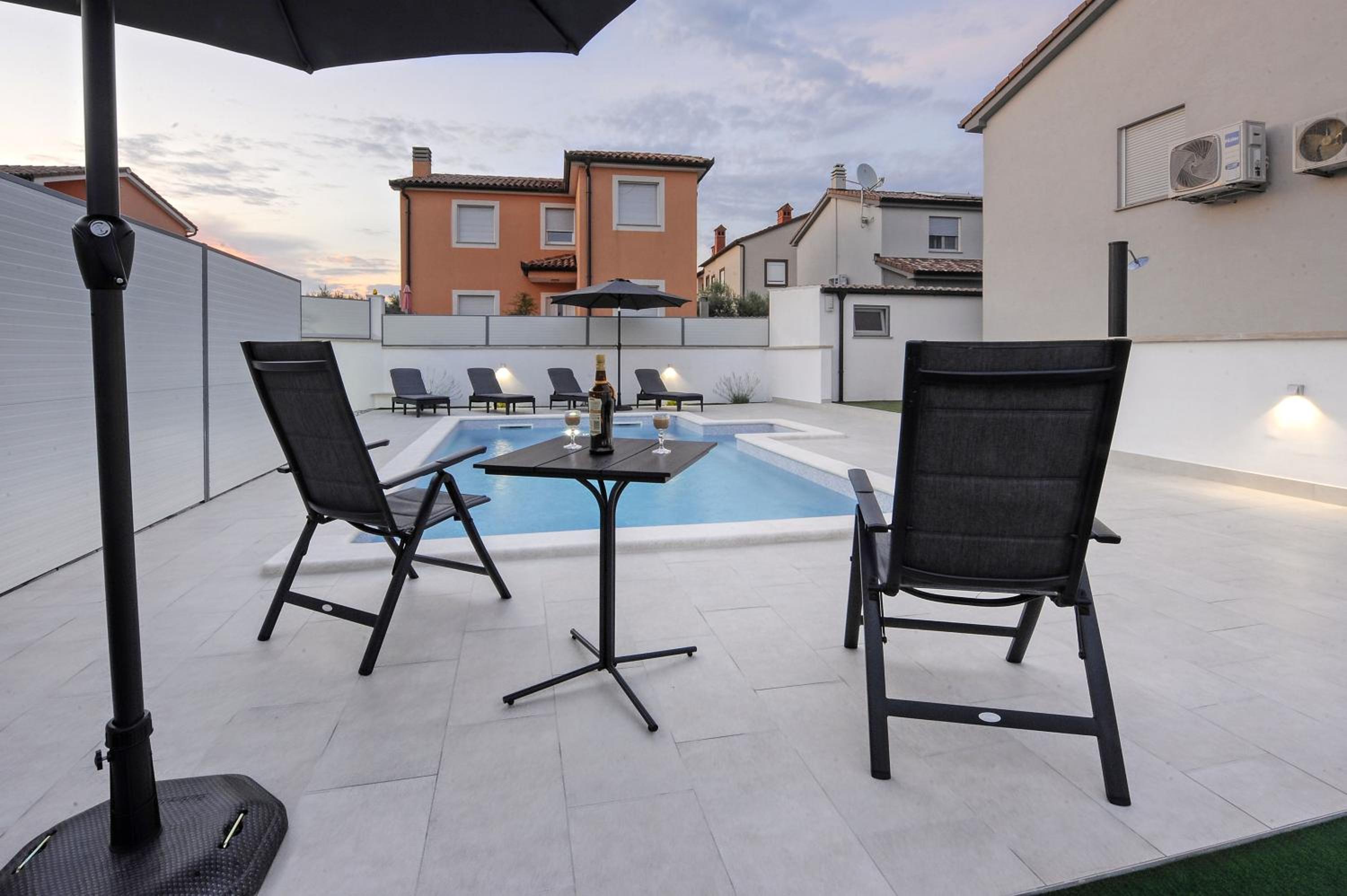 Casa Tara Three-Bedroom Holiday Home view 5