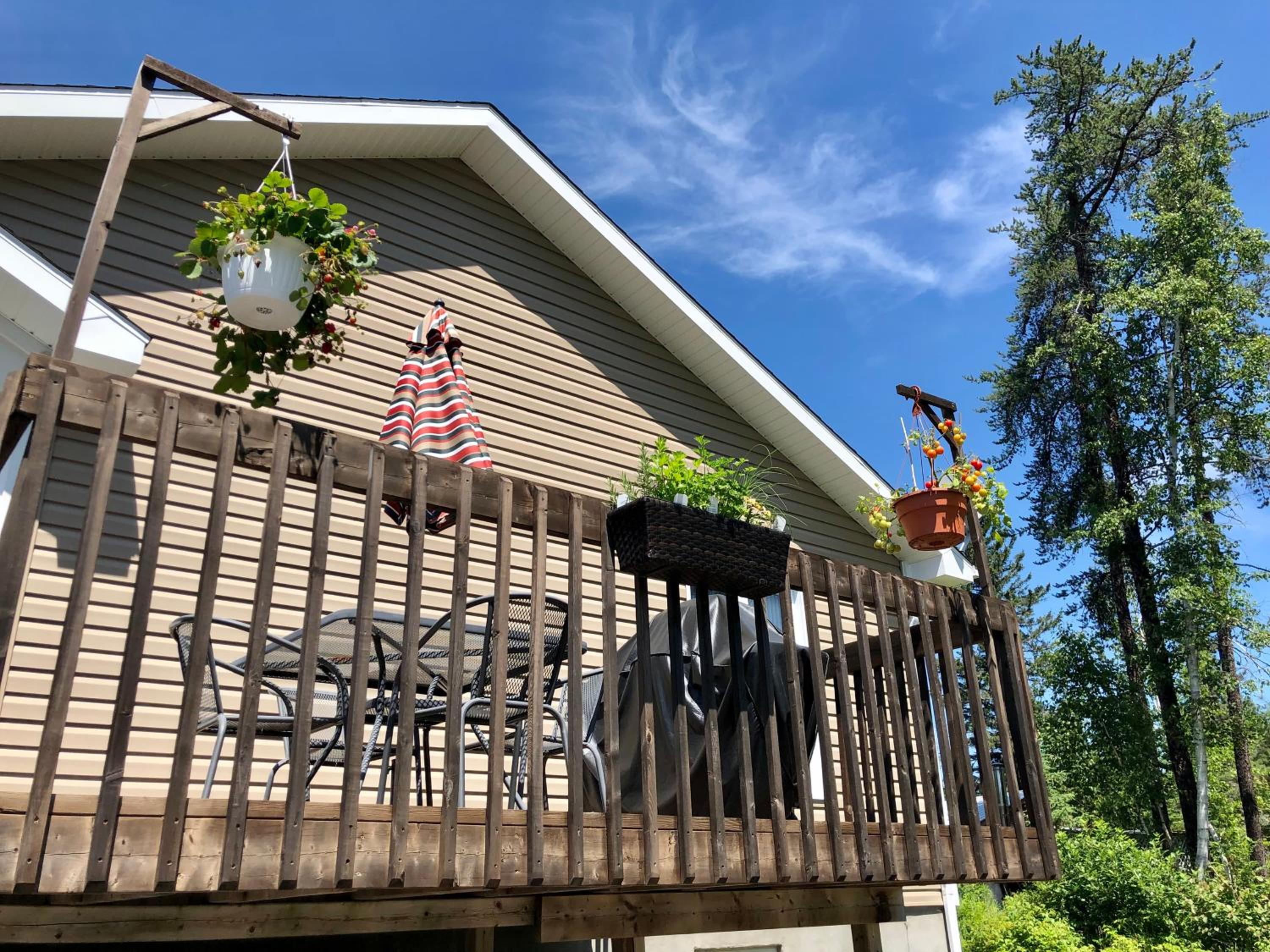 Le Chalet de Claude, au pied des Monts-Valin
