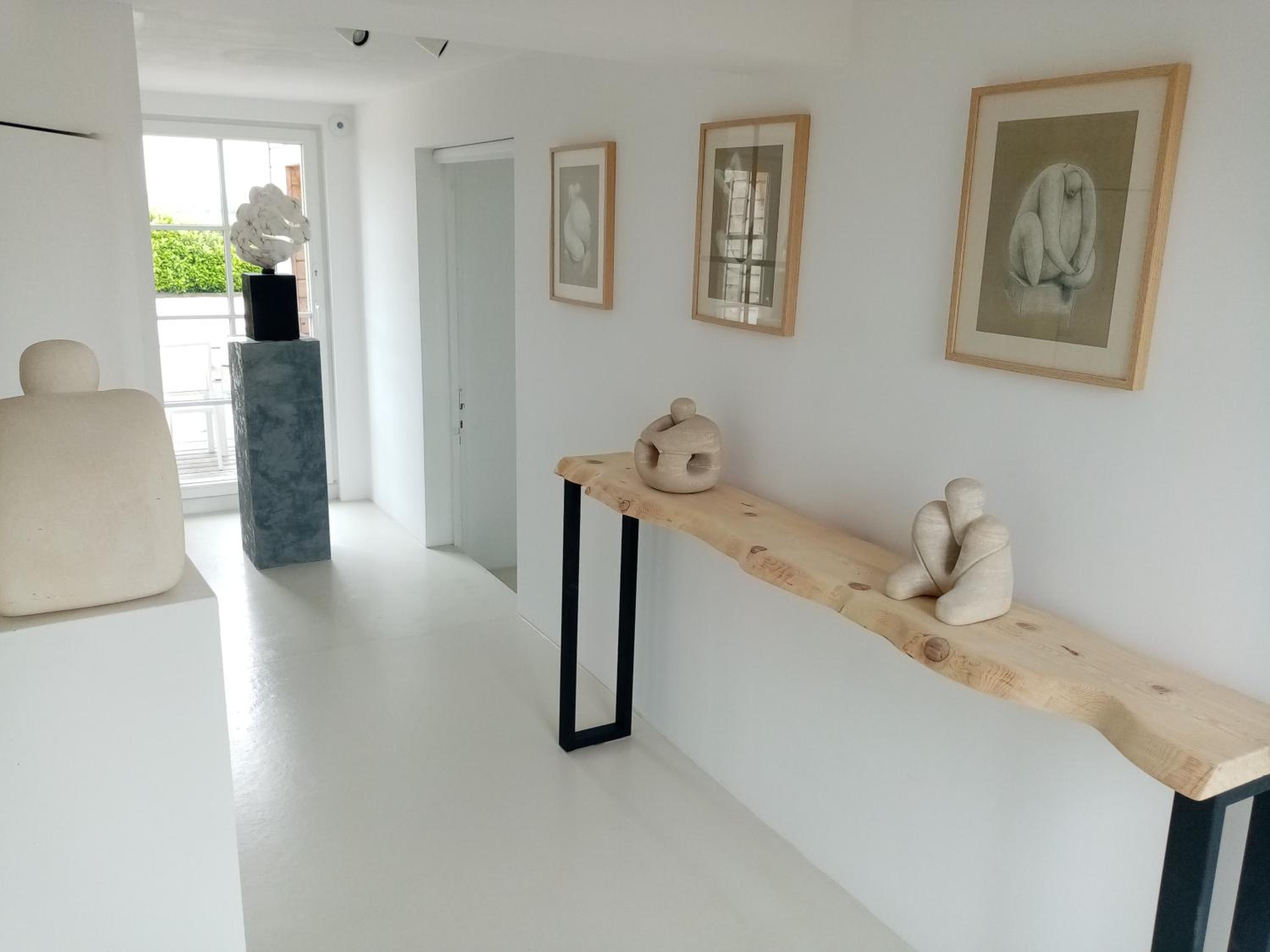 Galerie, Tumulus de la Hogue view 3