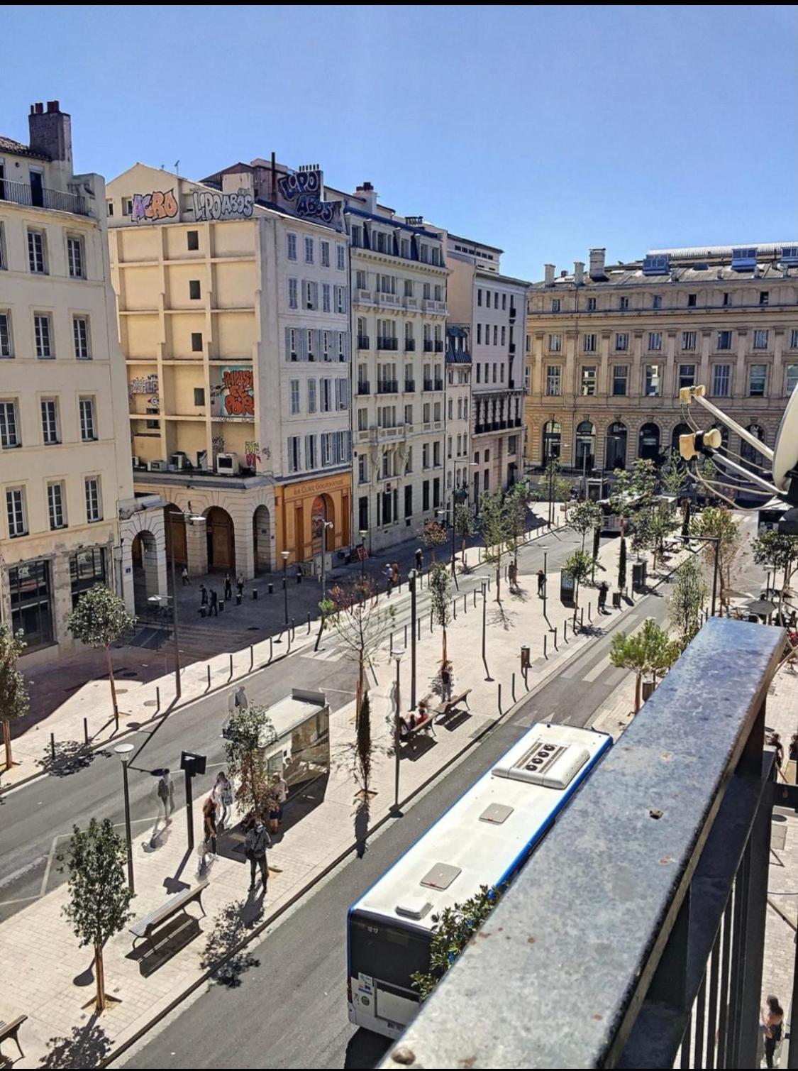 Appartement climatisé hyper centre de Marseille view 3