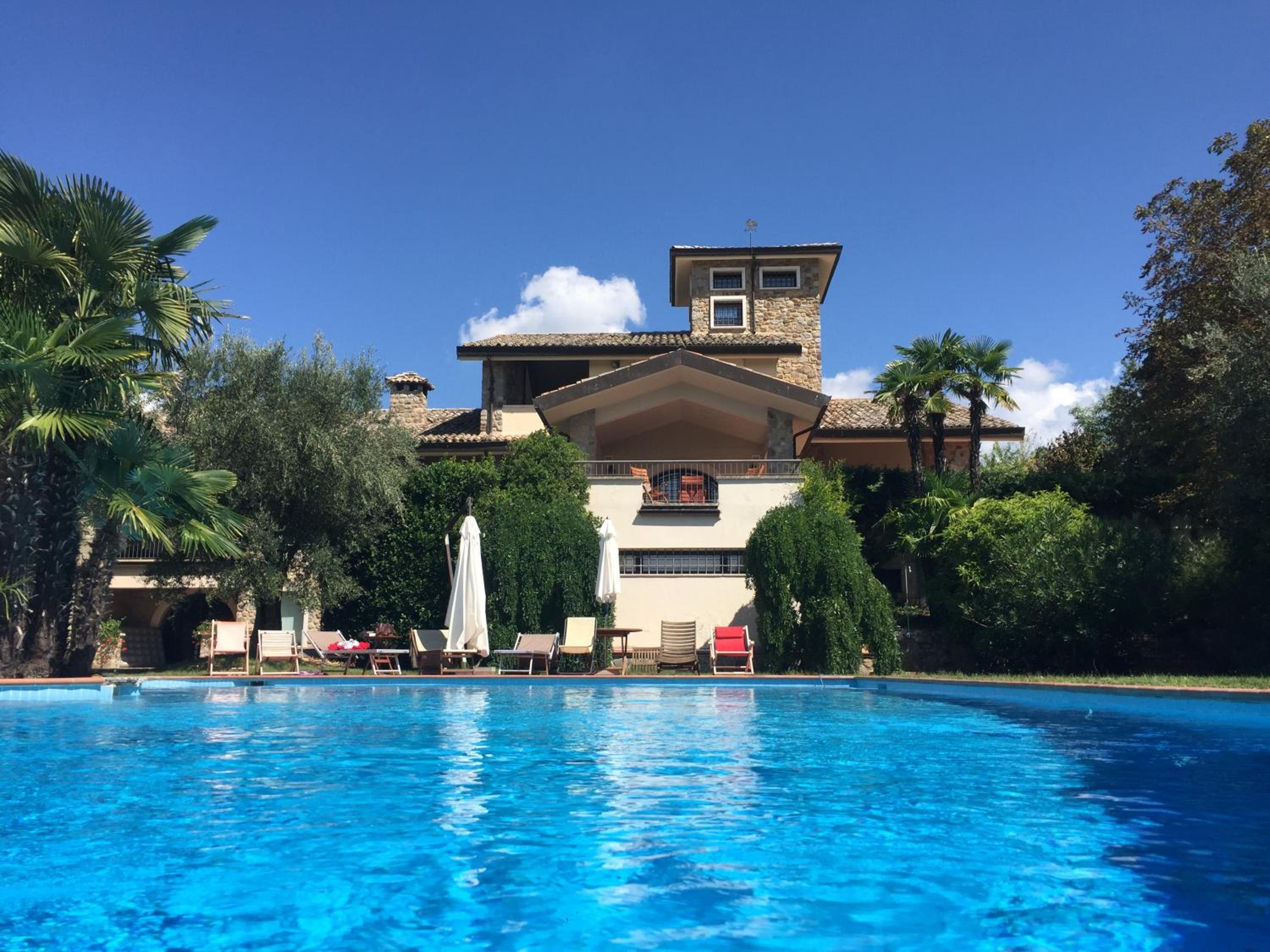 Villa del Nibbio Private Estate with pool in Umbria view 4