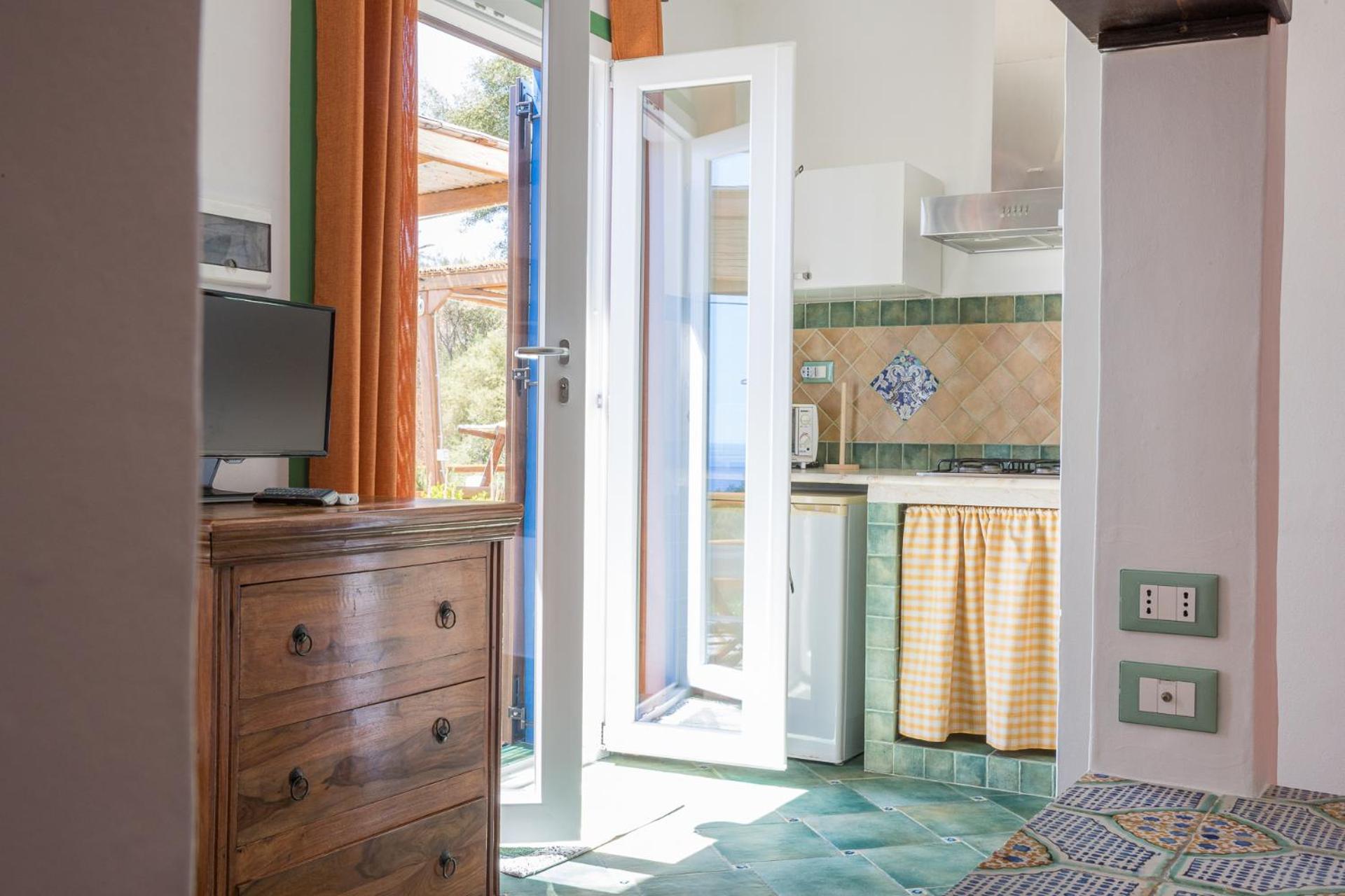 Clelia Case Vista Mare