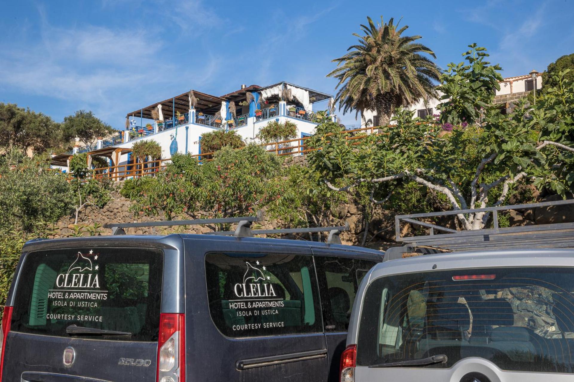 Clelia Case Vista Mare