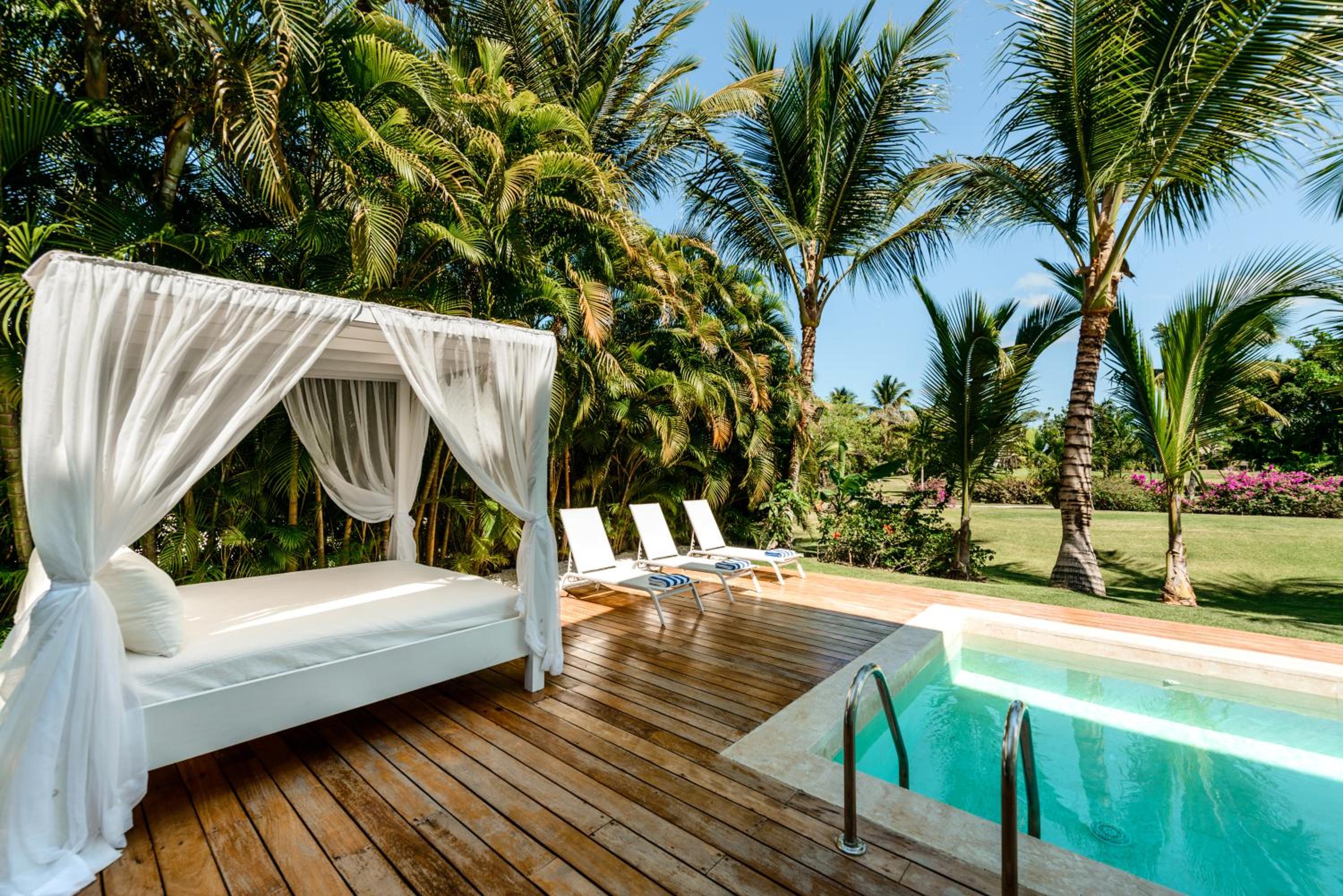 Luxury Rentals in Punta Cana - Exclusive Waterfall Villa with Private Pool, BBQ, Maid, Golf view 2