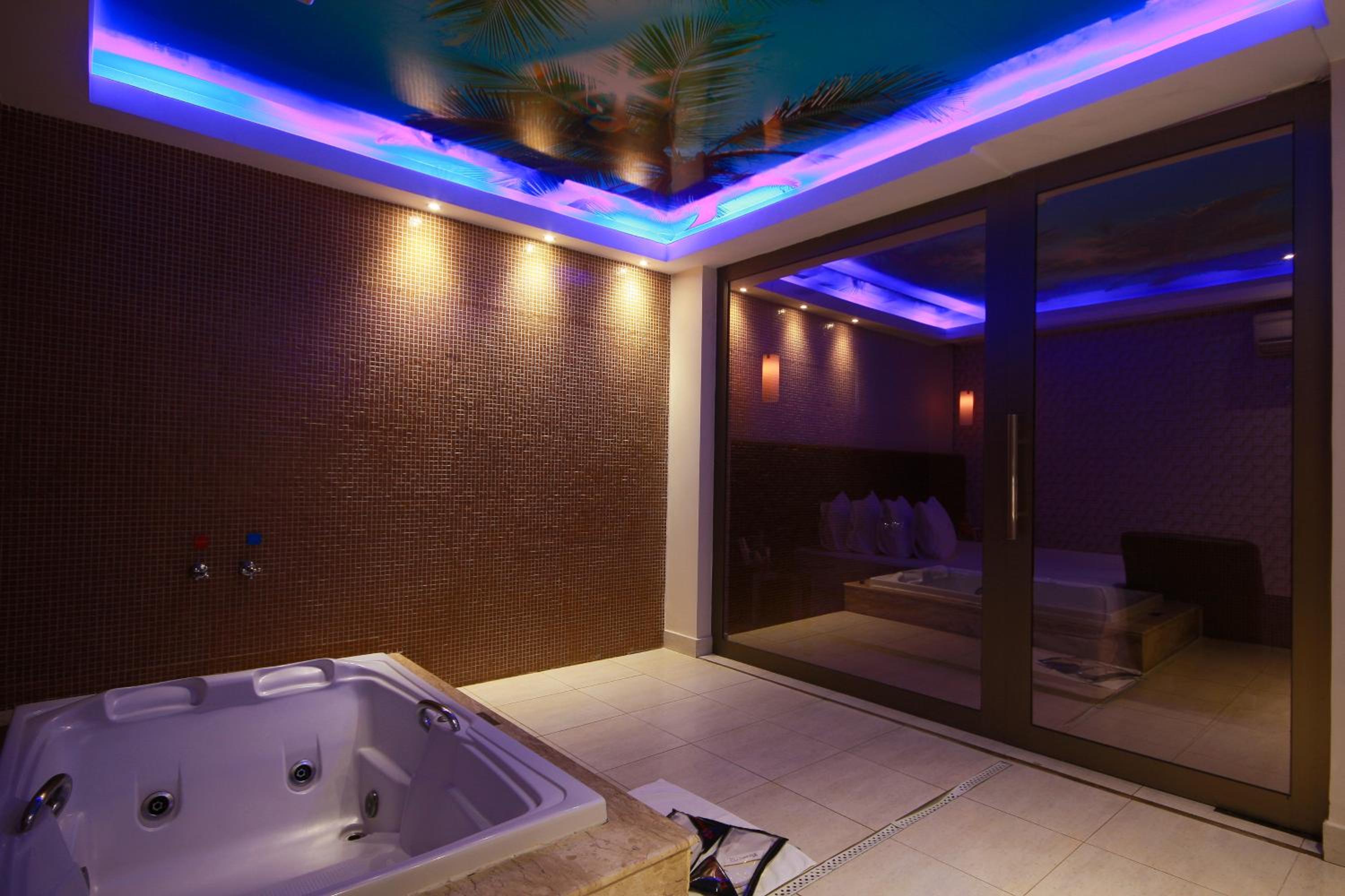 Jacuzzi