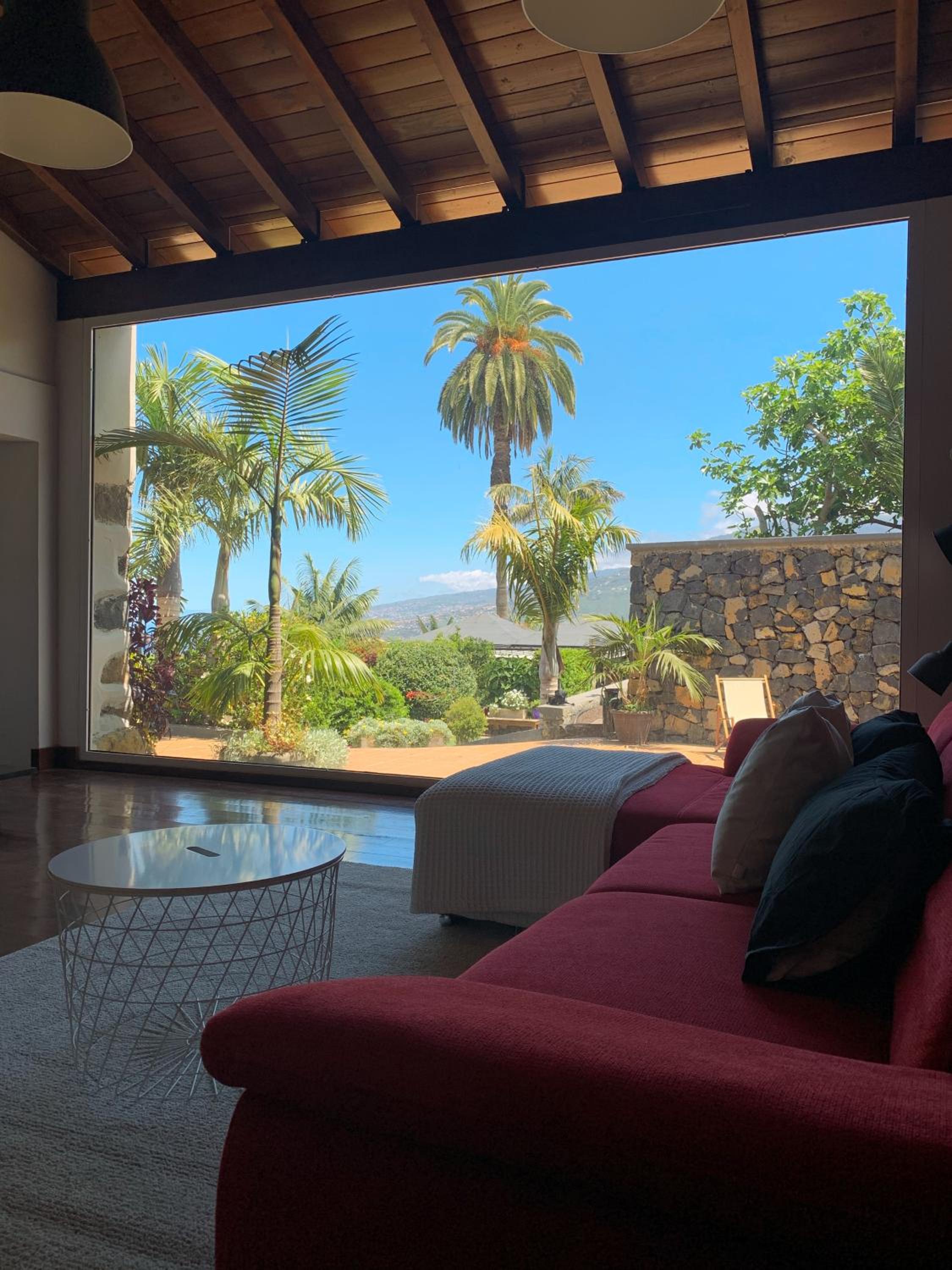 Hotel Casa La Masía - Image 1