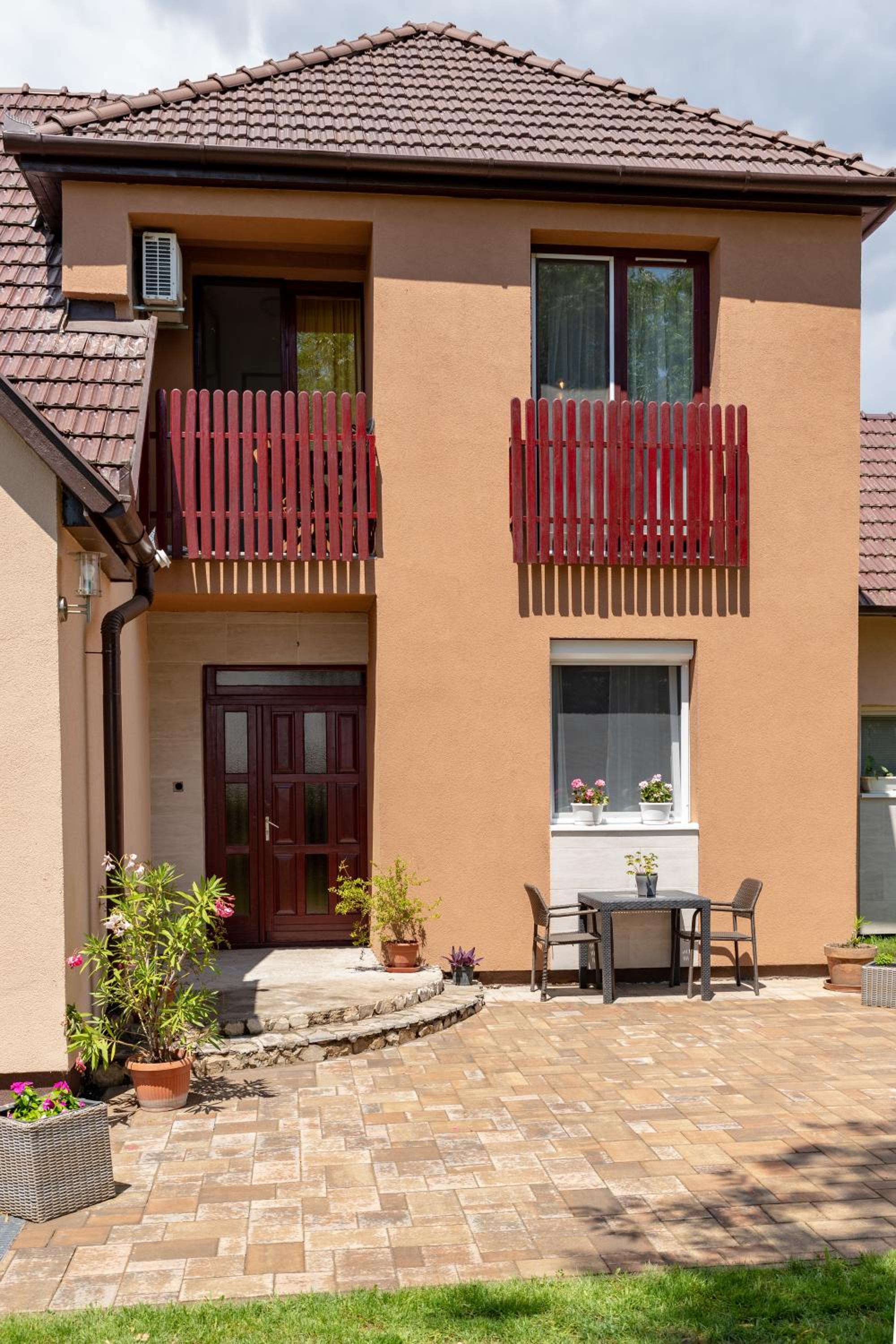 Linett Apartman