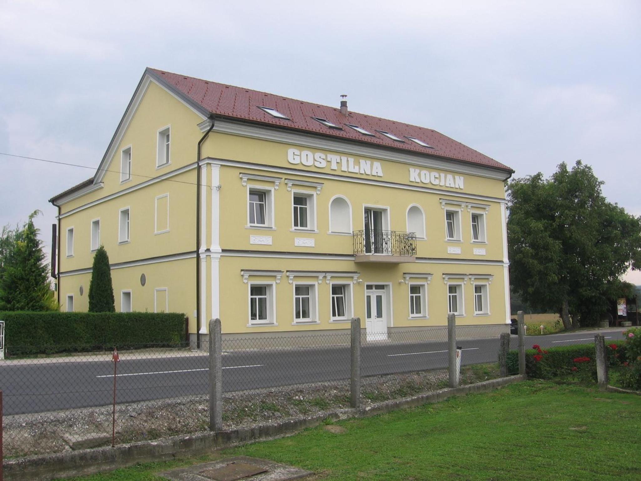 Photo 47