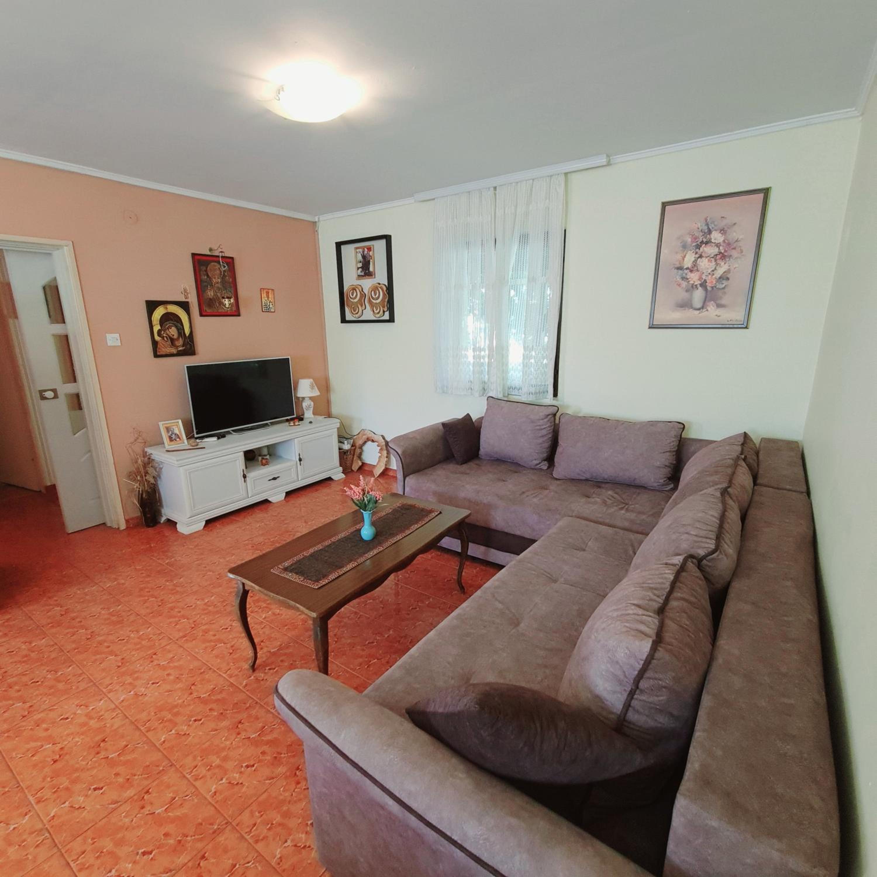 Ivan's Holiday Home view 4