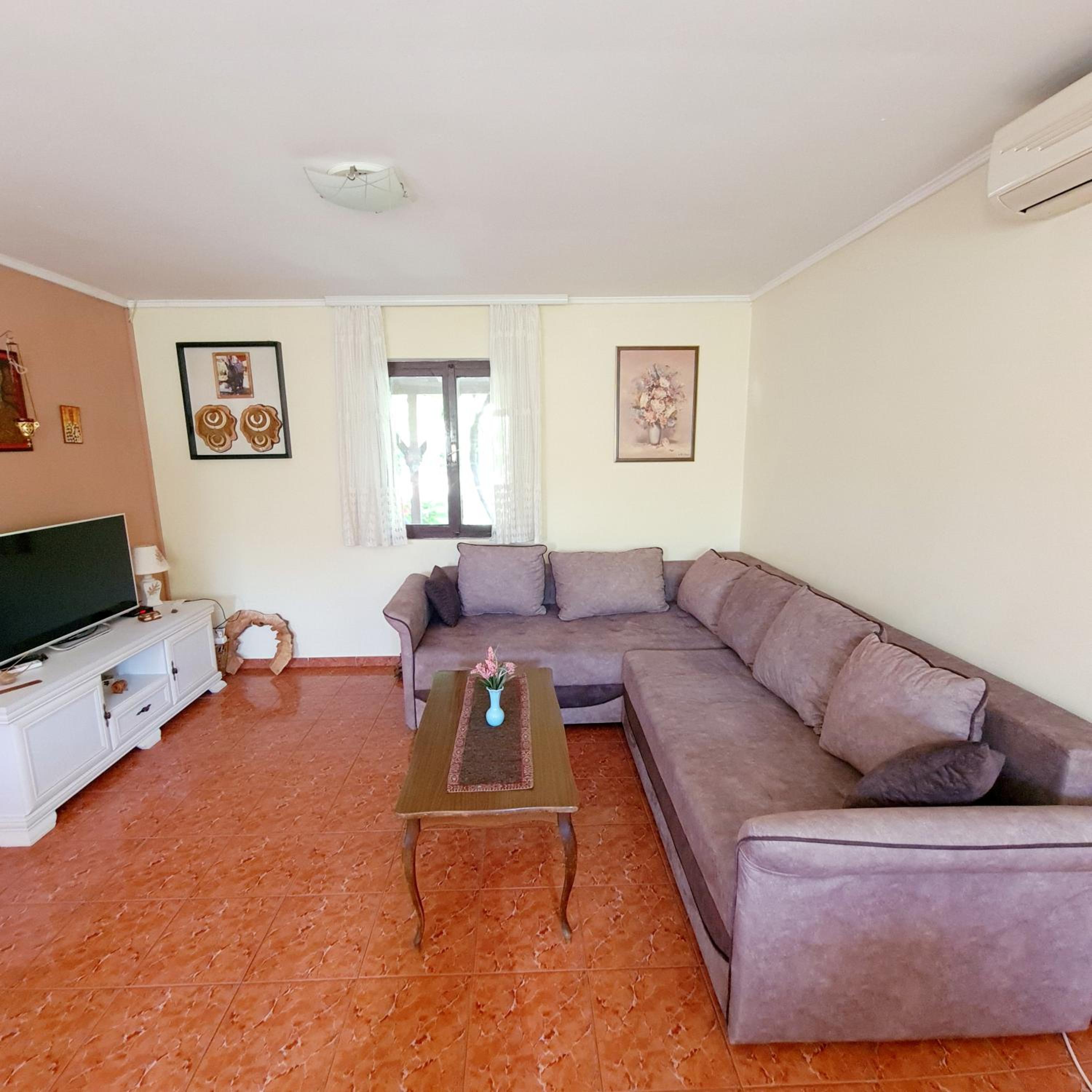 Ivan's Holiday Home view 5