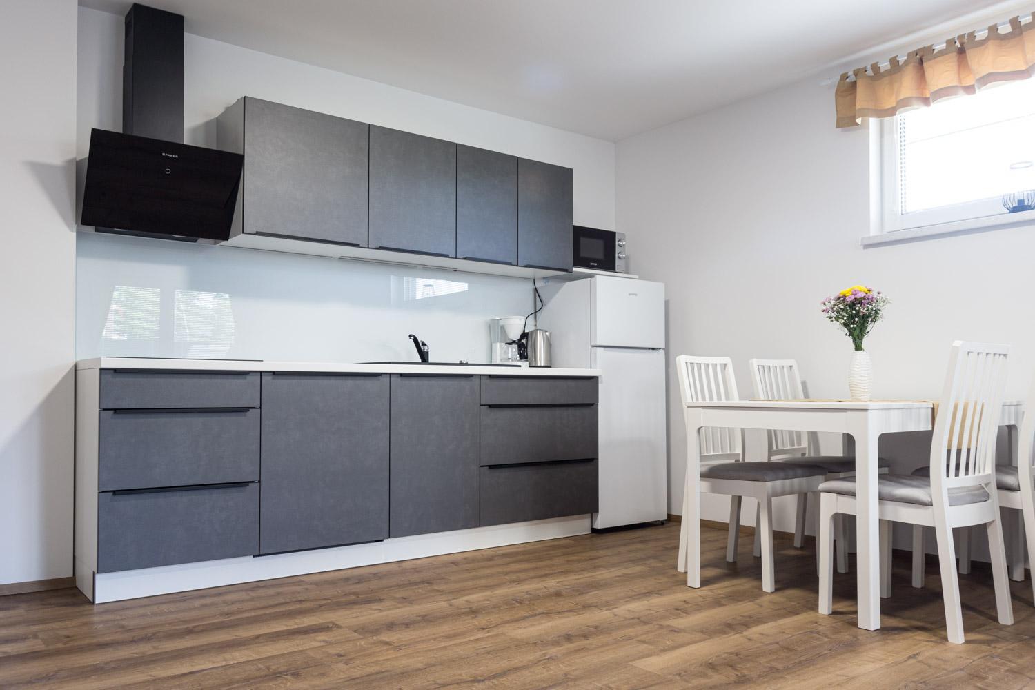 ININ APARTMENTS view 5